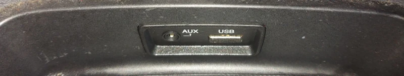 Kia Rio 1.4 Navigator, снимка 10 - Автомобили и джипове - 52739437