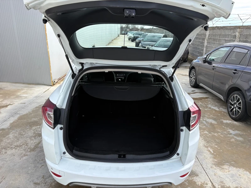 Renault Megane 1.5 DCi 110кс* Facelift* LED* SportLine* Navi* , снимка 9 - Автомобили и джипове - 53475990