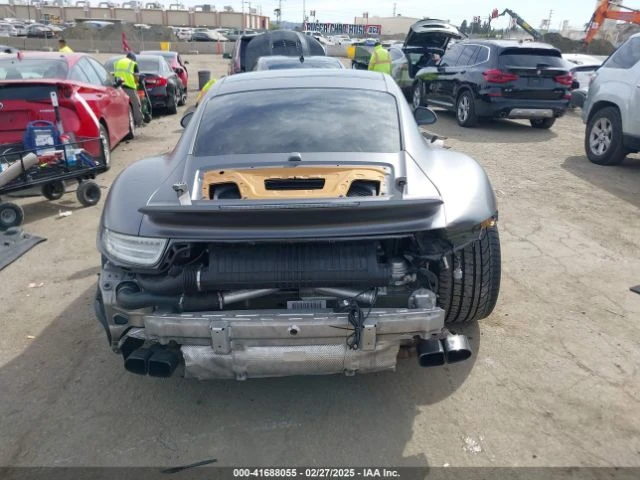 Porsche 911 * TURBO * S * CARFAX) * АВТО КРЕДИТ, снимка 8 - Автомобили и джипове - 49436486