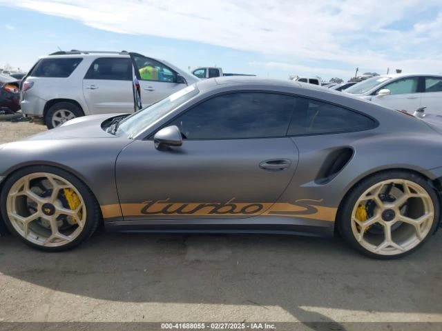 Porsche 911 * TURBO * S * CARFAX) * АВТО КРЕДИТ, снимка 4 - Автомобили и джипове - 49436486