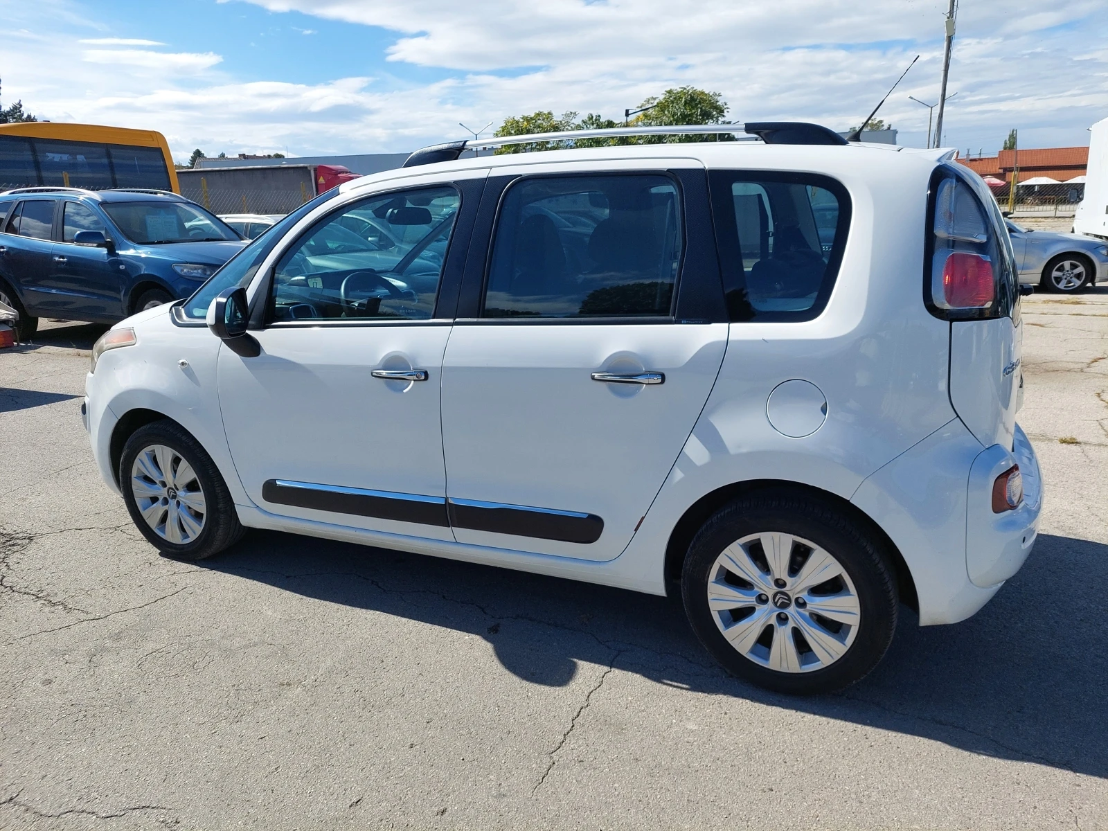 Citroen C3 Picasso 1.6hdi - изображение 7