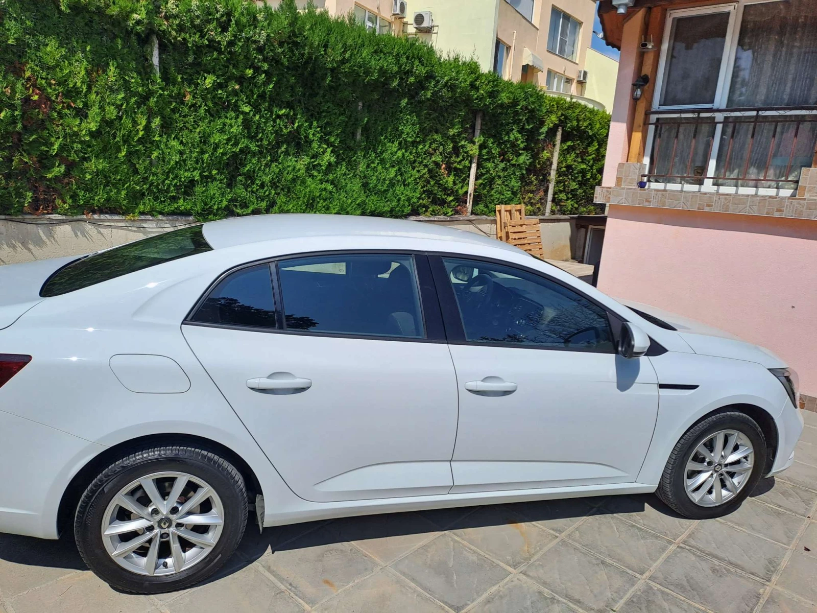 Renault Megane 1.6 - изображение 4