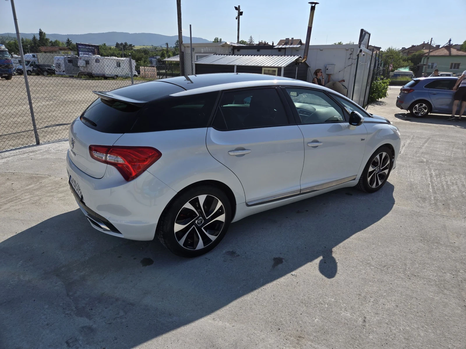 Citroen DS5 Hybrid4 - изображение 4