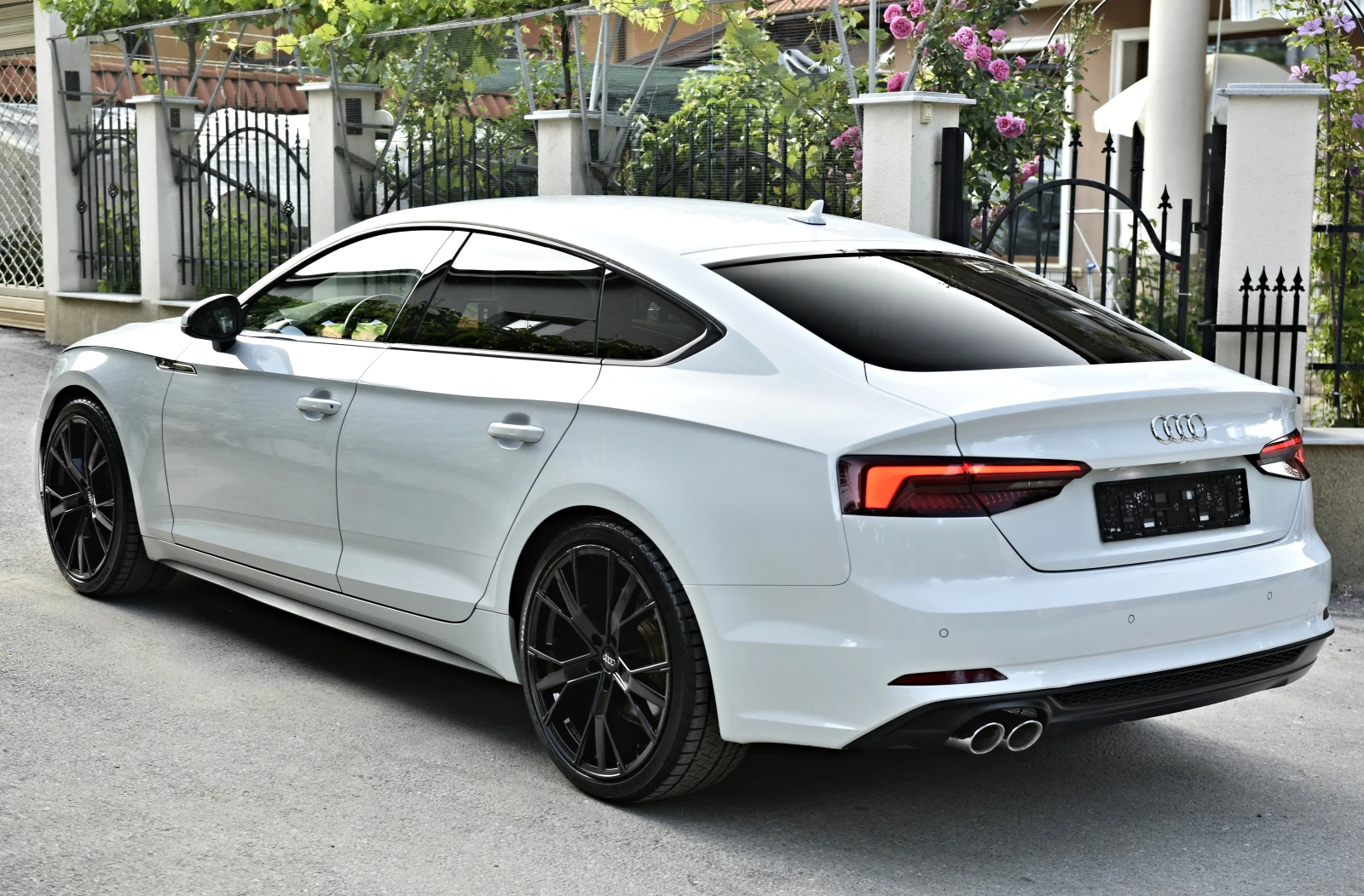 Audi A5 40TDI\3xS line\Matrix\Distronic\Keyless - изображение 6