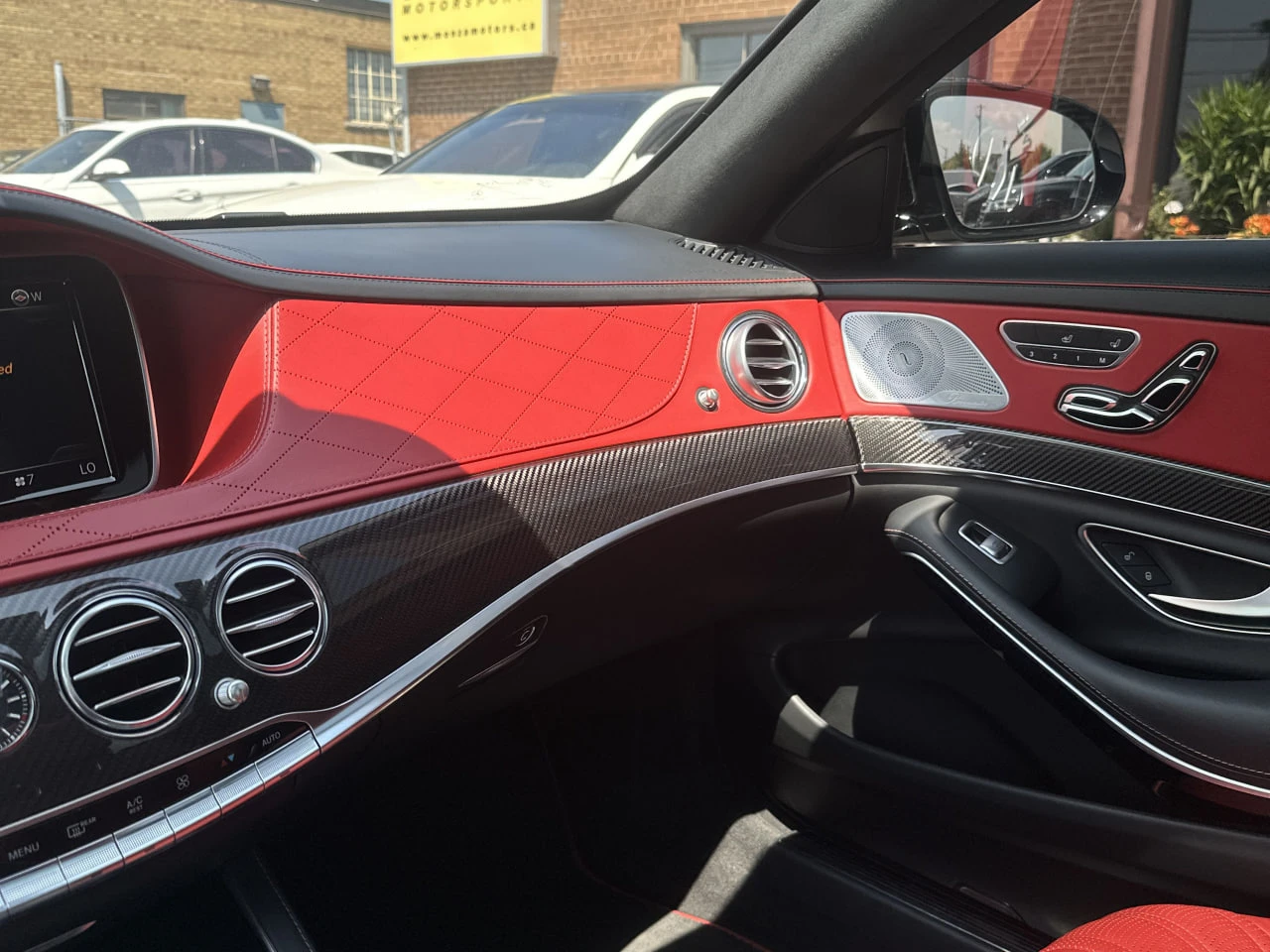 Mercedes-Benz CLS 63 AMG * CARFAX* АВТОФИНАНСИРАНЕ* БЕЗ ПЪРВОНАЧАЛНА ВНОСКА - изображение 9
