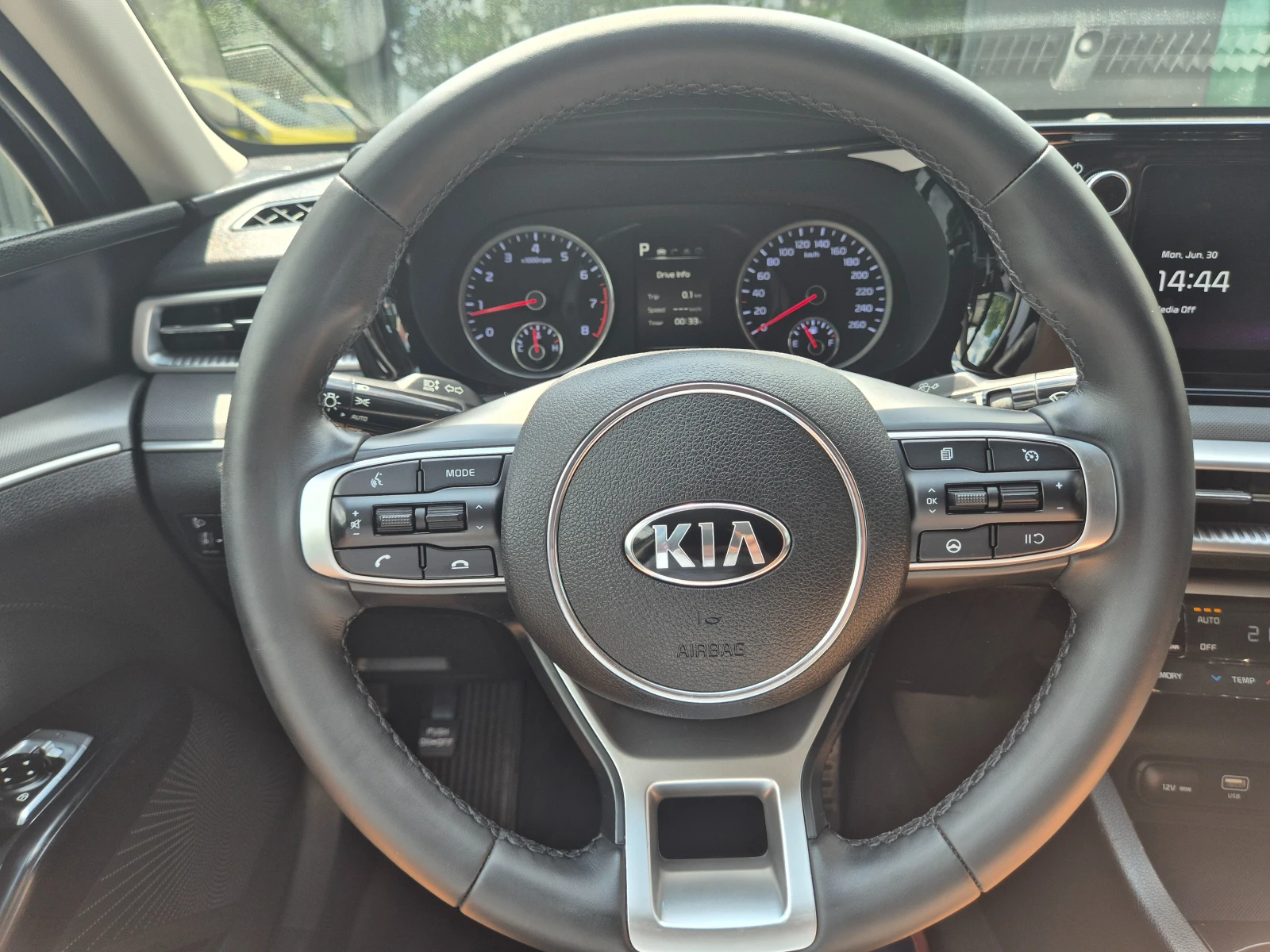 Kia K5 2.0cm3 LPG - изображение 10