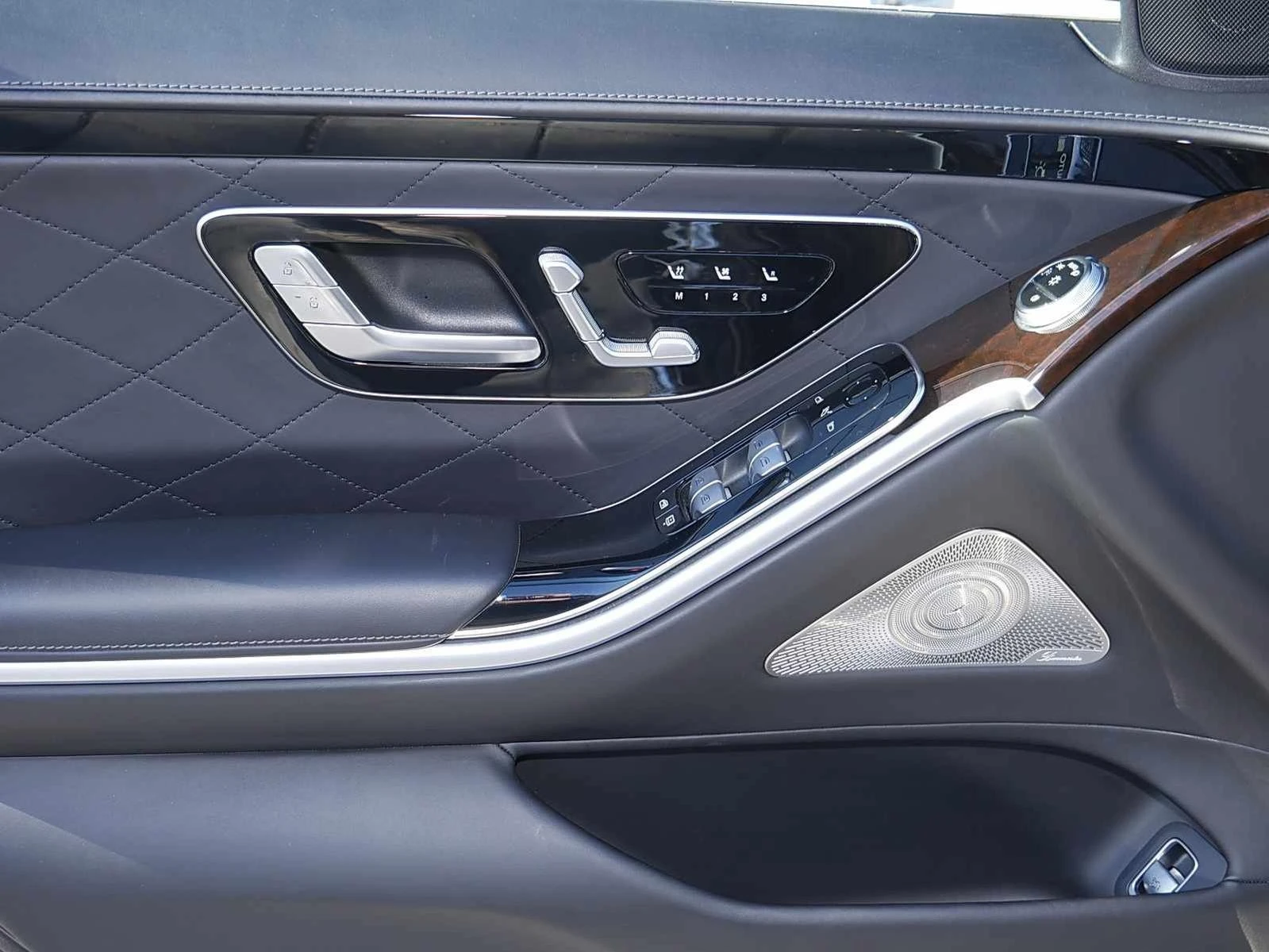 Mercedes-Benz S 580 AMG/LONG/4-MATIC/DRIVE PILOT/EXCLUSIV/BURM/TV/PANO - изображение 5