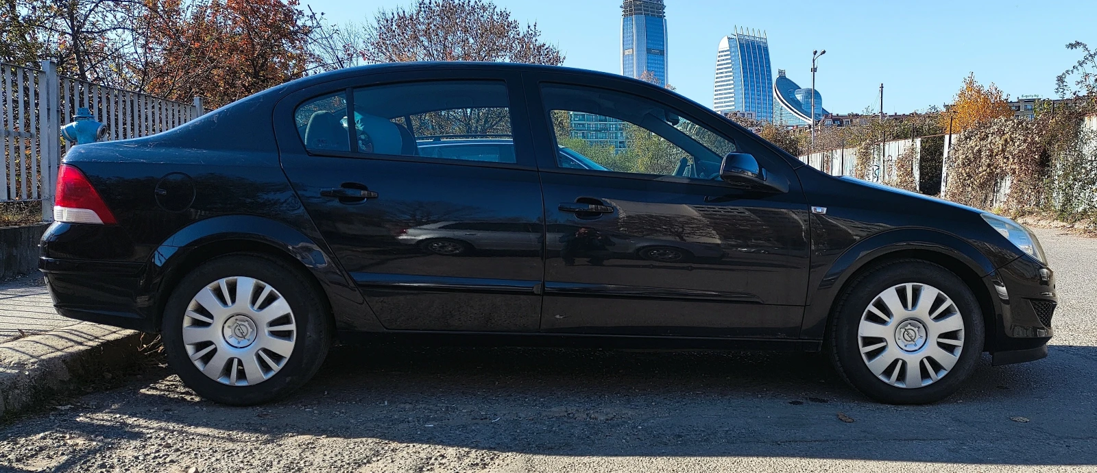 Opel Astra 1.7 CDTI - изображение 2