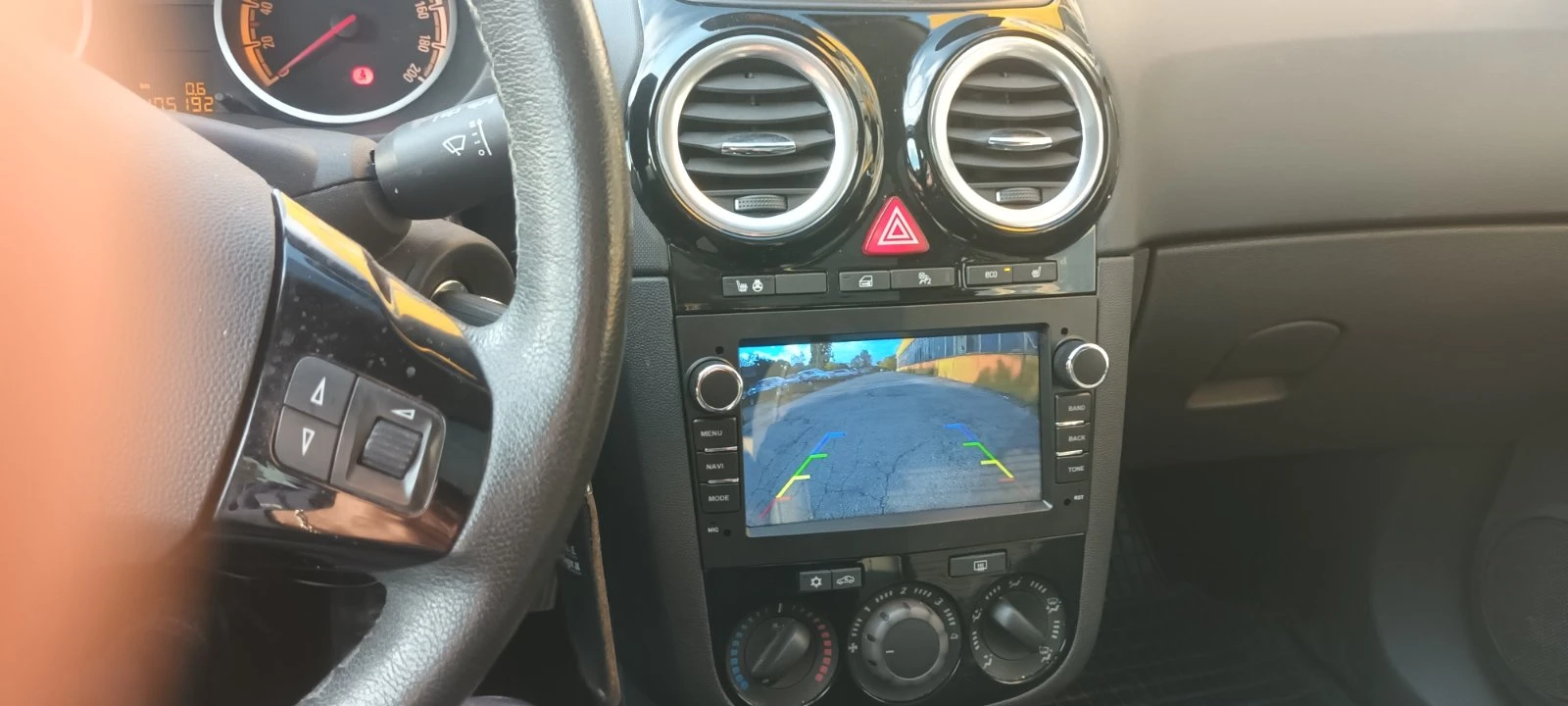 Opel Corsa 1.4 | Mobile.bg   7