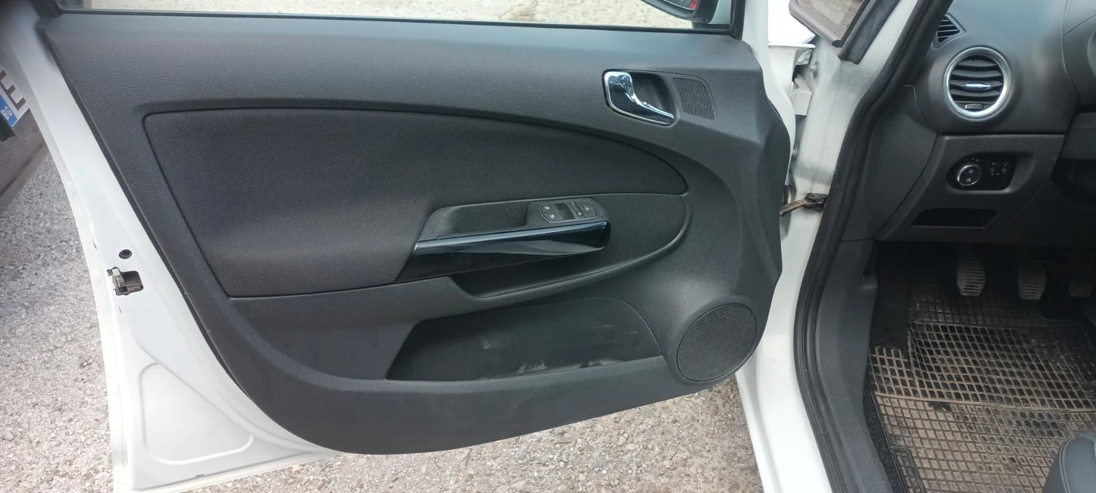 Opel Corsa 1.4 | Mobile.bg   11