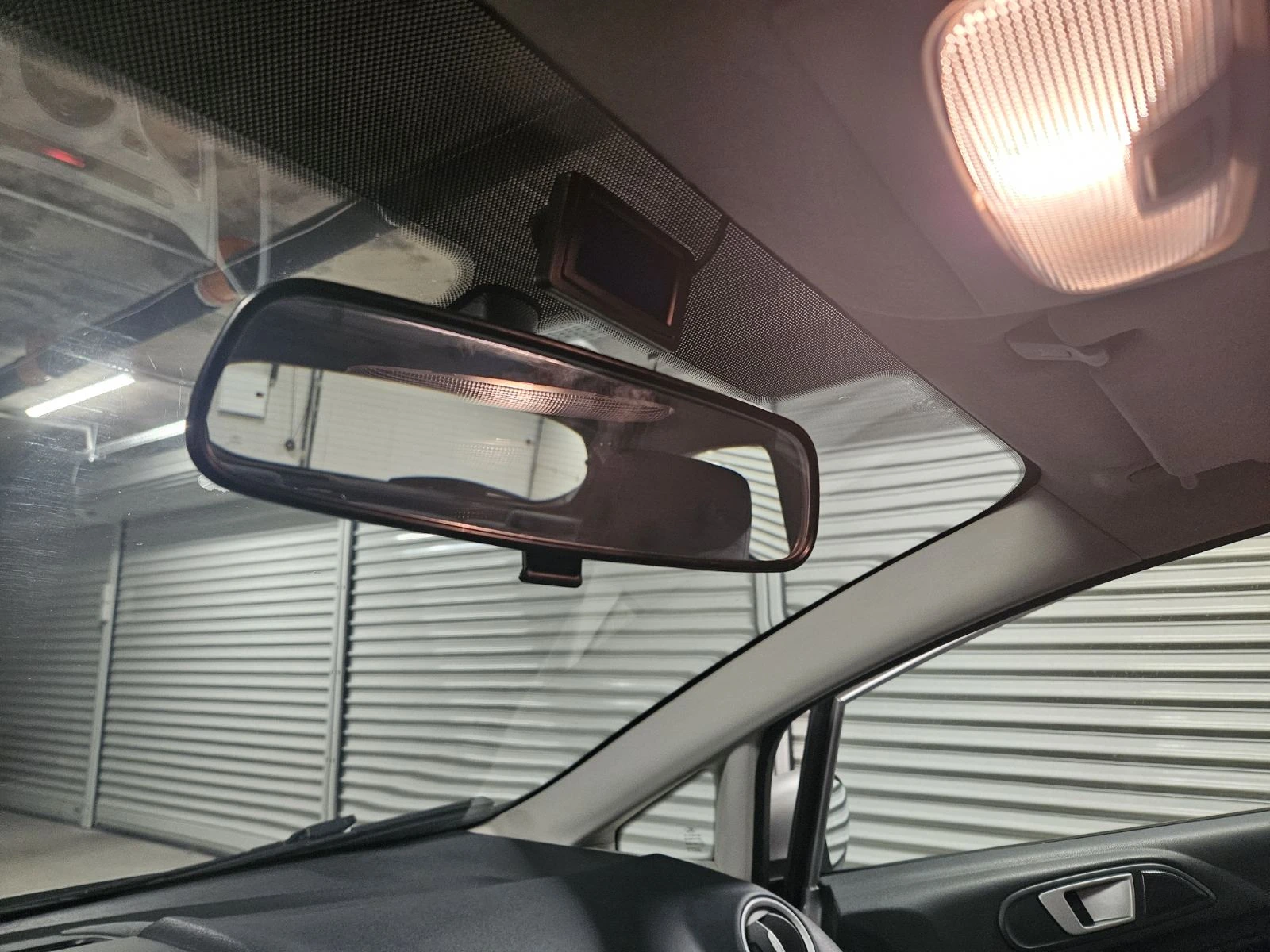 Ford Fiesta 1.4i - изображение 10