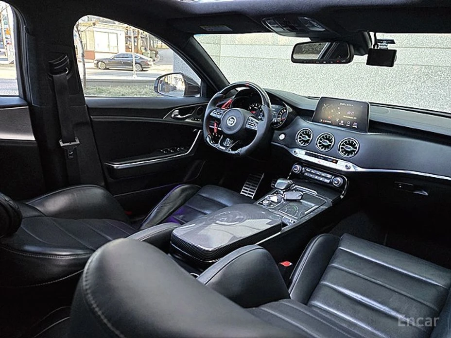 Kia Stinger  - изображение 7