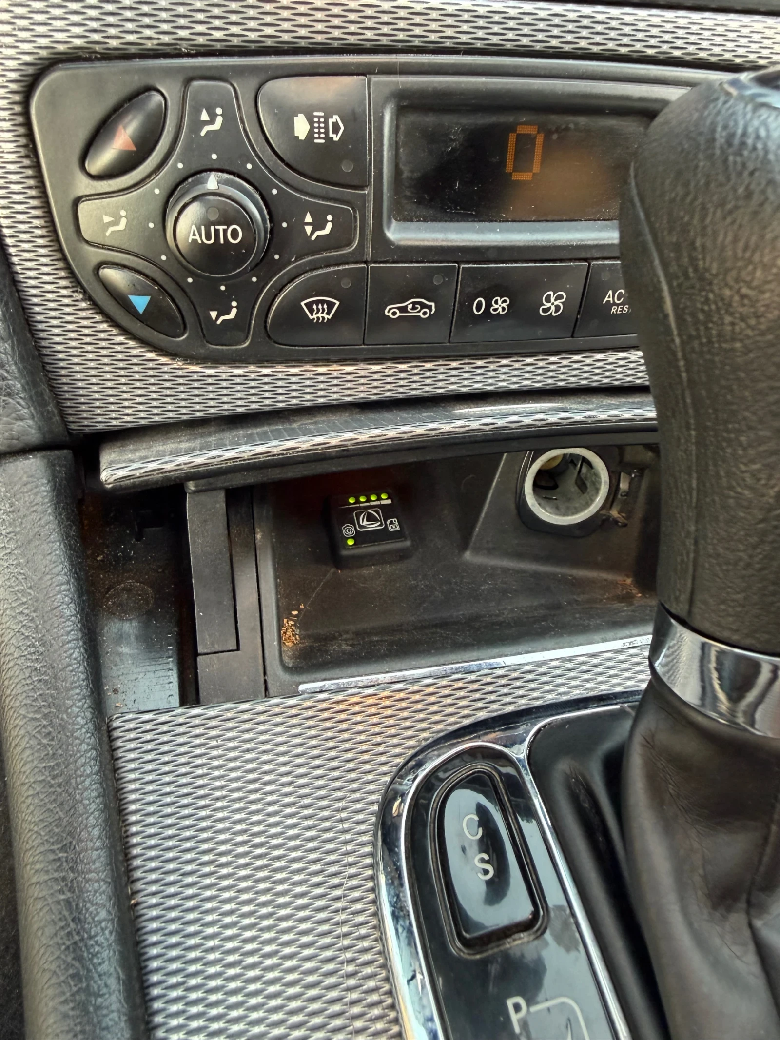 Mercedes-Benz CLK  - изображение 9