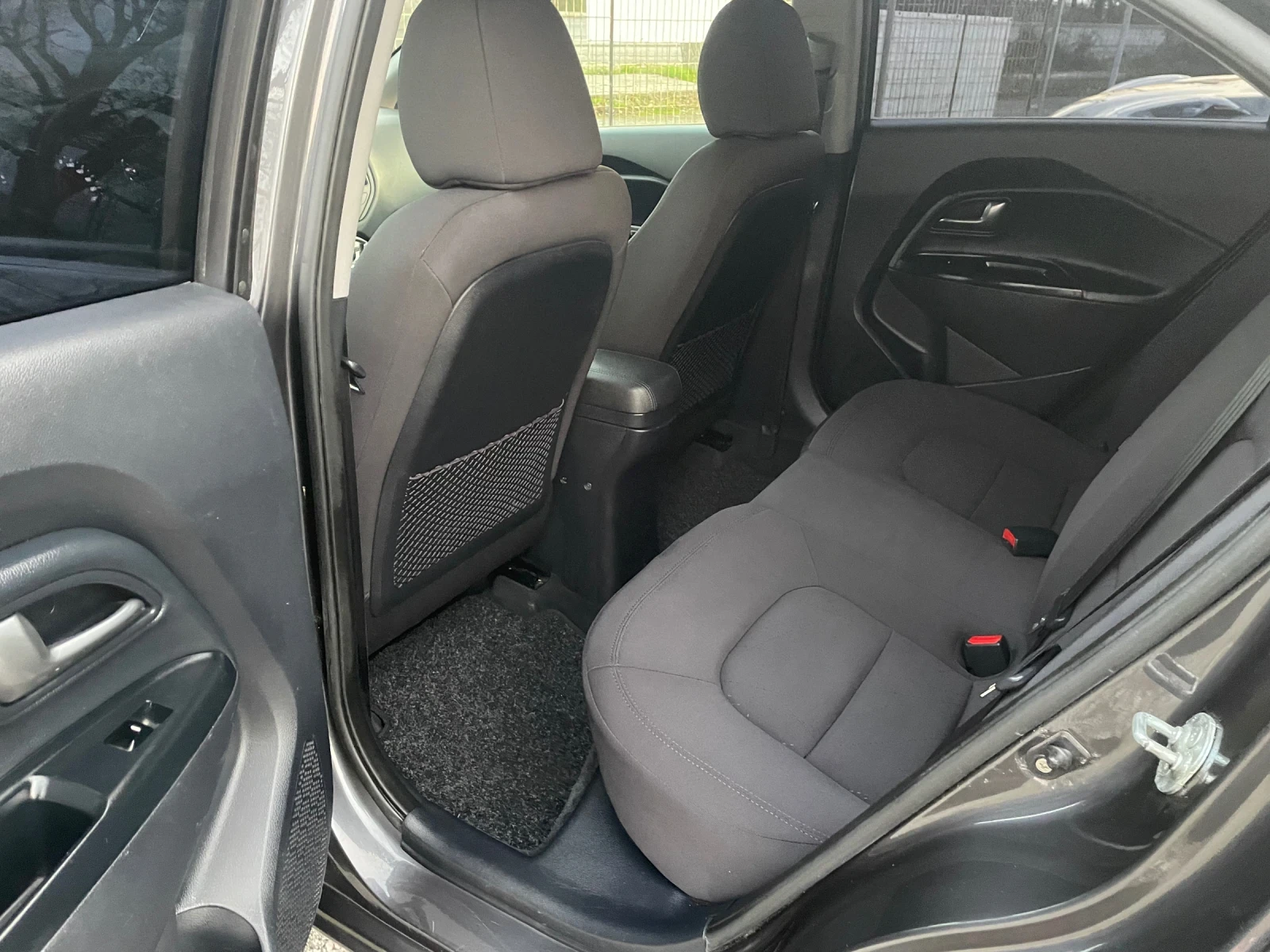 Kia Rio 1.4 CRDI.90K | Mobile.bg � ����������� 11