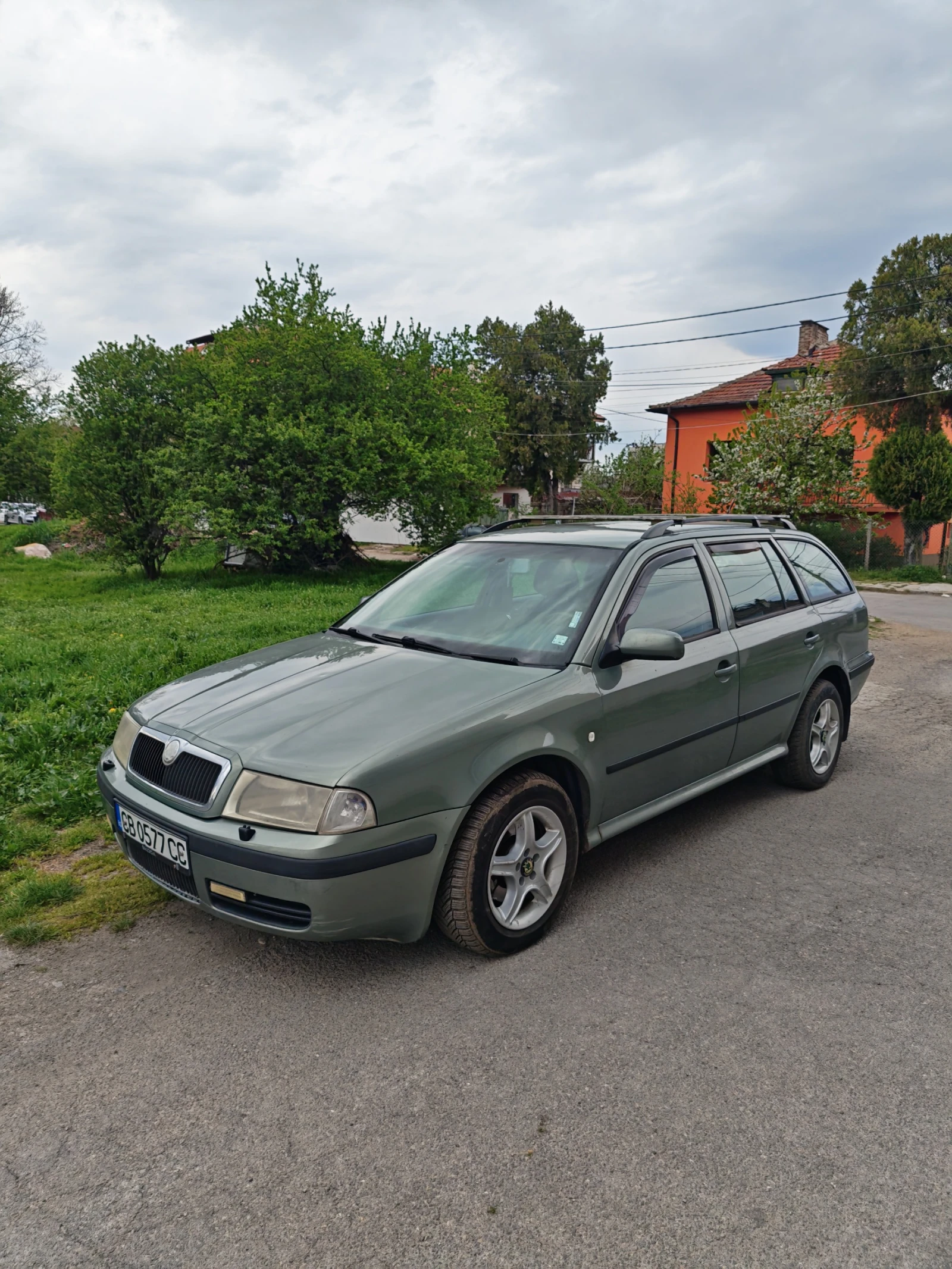 Skoda Octavia 1.9, снимка 2 - Автомобили и джипове - 54259110