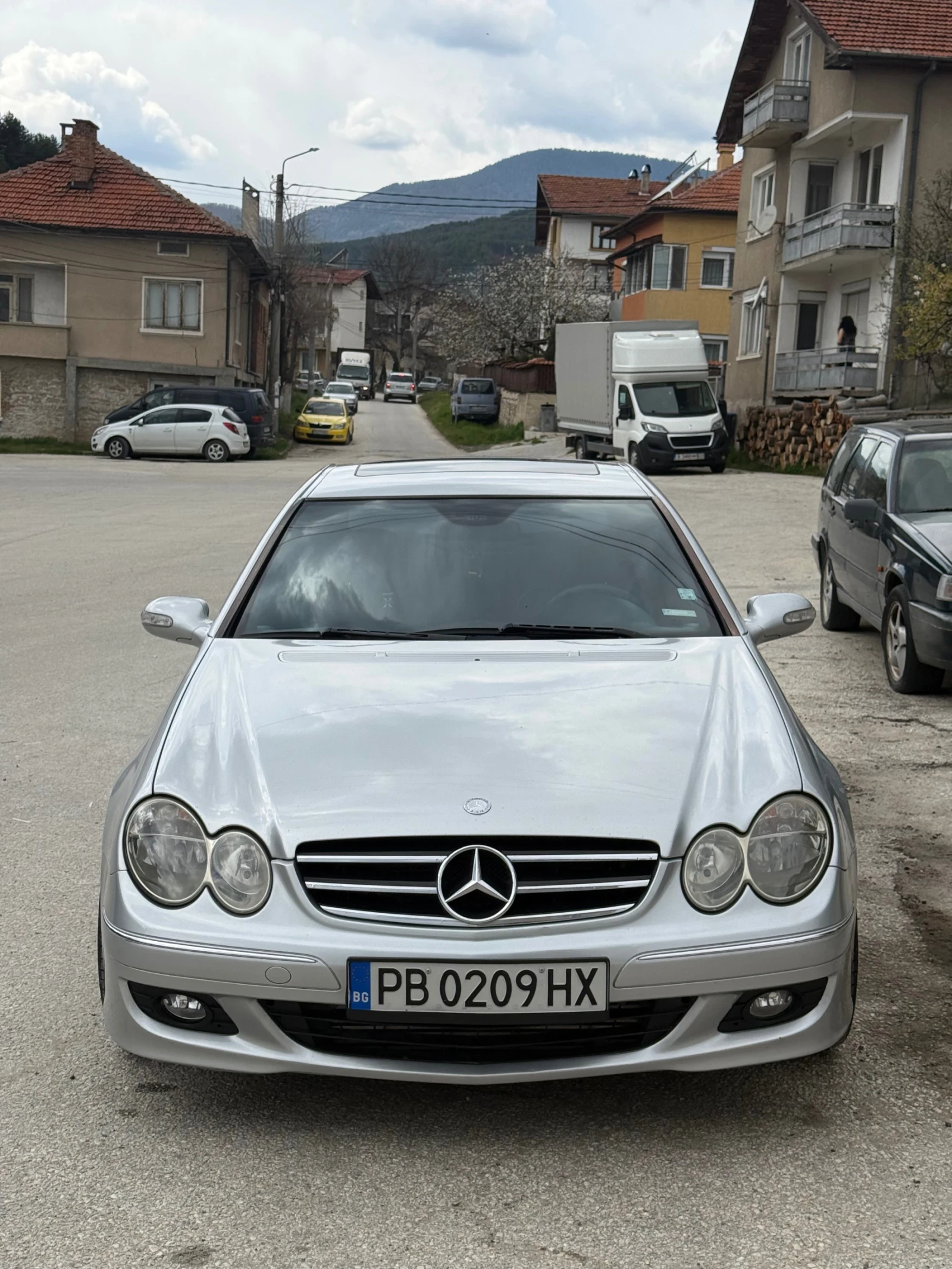 Mercedes-Benz CLK, снимка 3 - Автомобили и джипове - 54283265