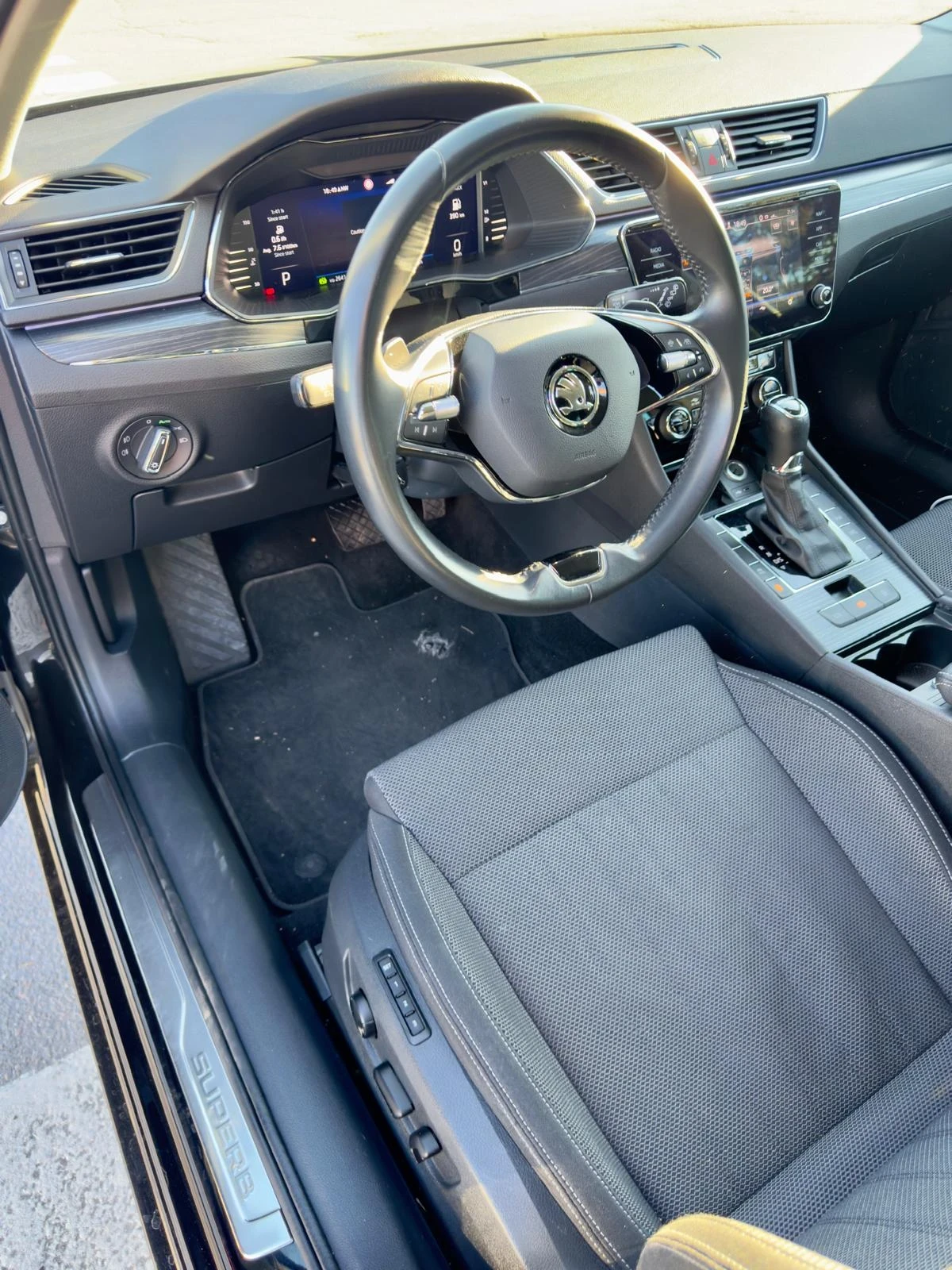 Skoda Superb Škoda Superb Combi 2.0 TDI DSG 150hp, снимка 10 - Автомобили и джипове - 54301257