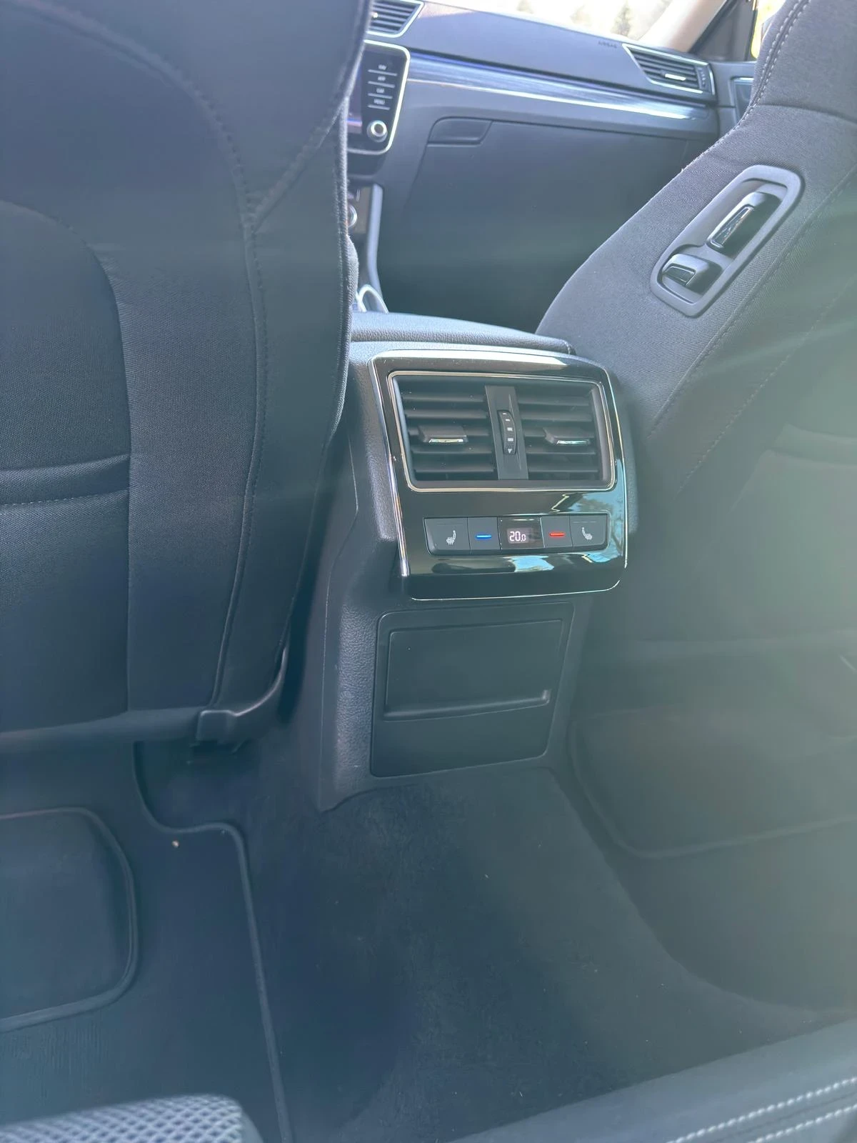 Skoda Superb Škoda Superb Combi 2.0 TDI DSG 150hp, снимка 5 - Автомобили и джипове - 54301257