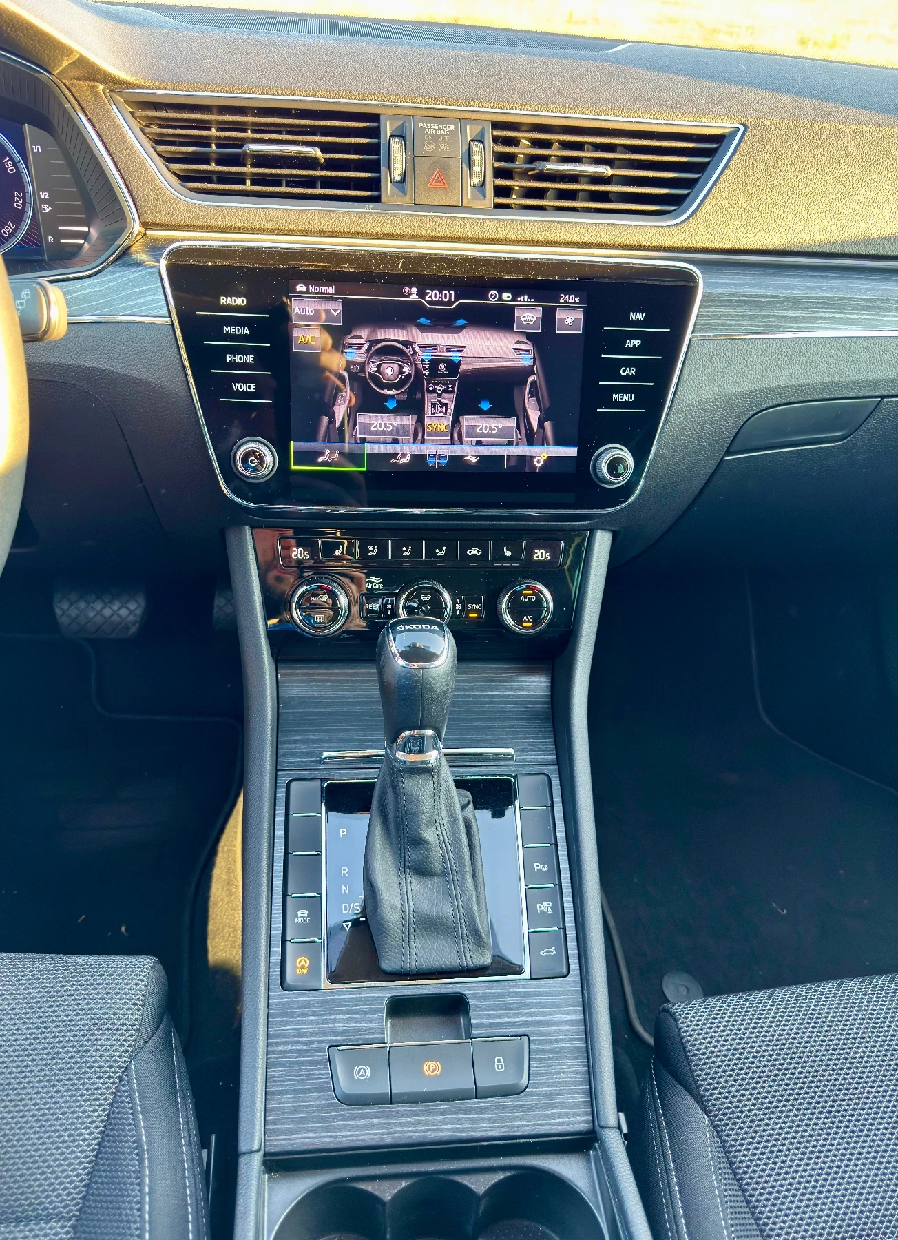 Skoda Superb Škoda Superb Combi 2.0 TDI DSG 150hp | Mobile.bg � ����������� 9