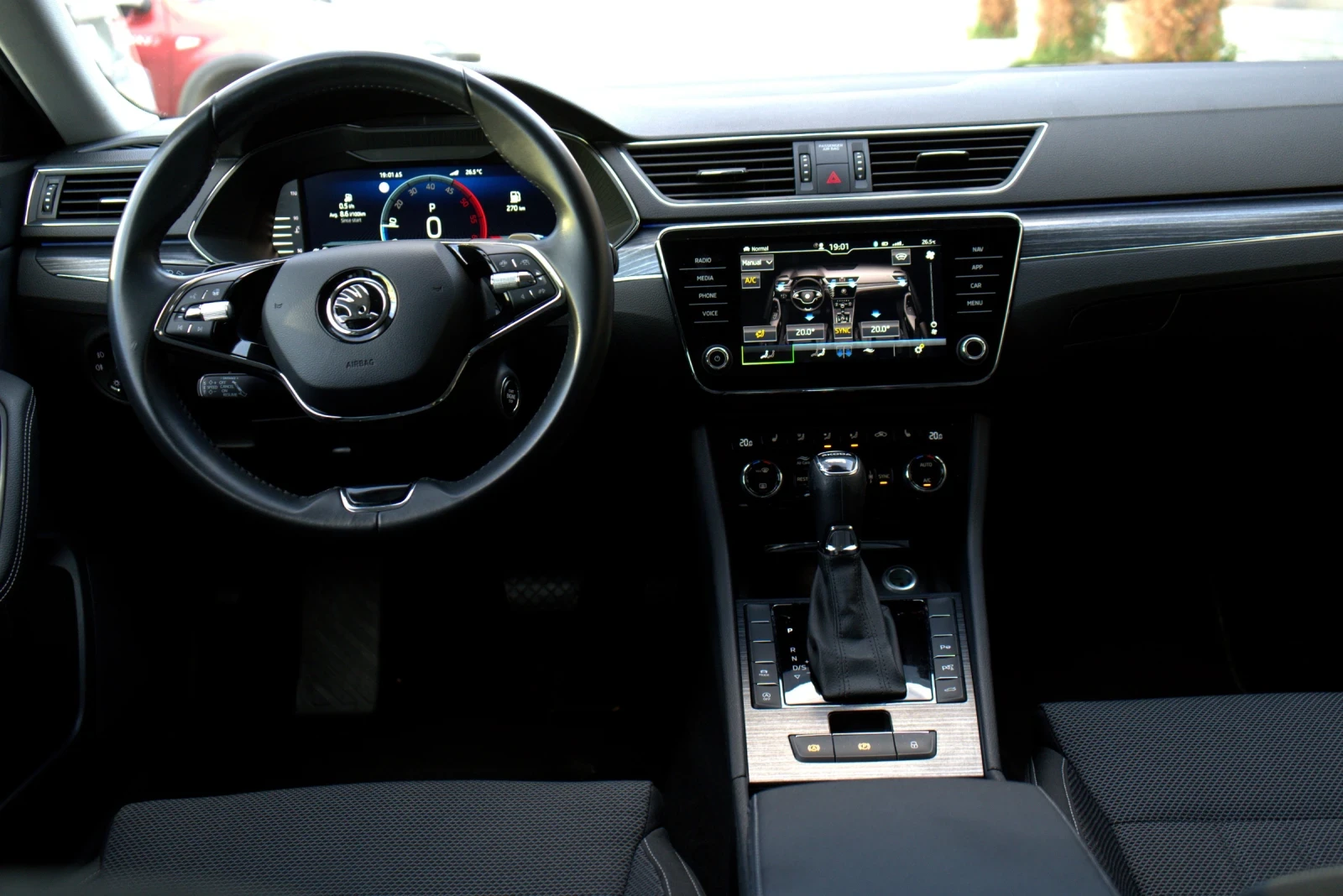 Skoda Superb Škoda Superb Combi 2.0 TDI DSG 150hp | Mobile.bg � ����������� 9