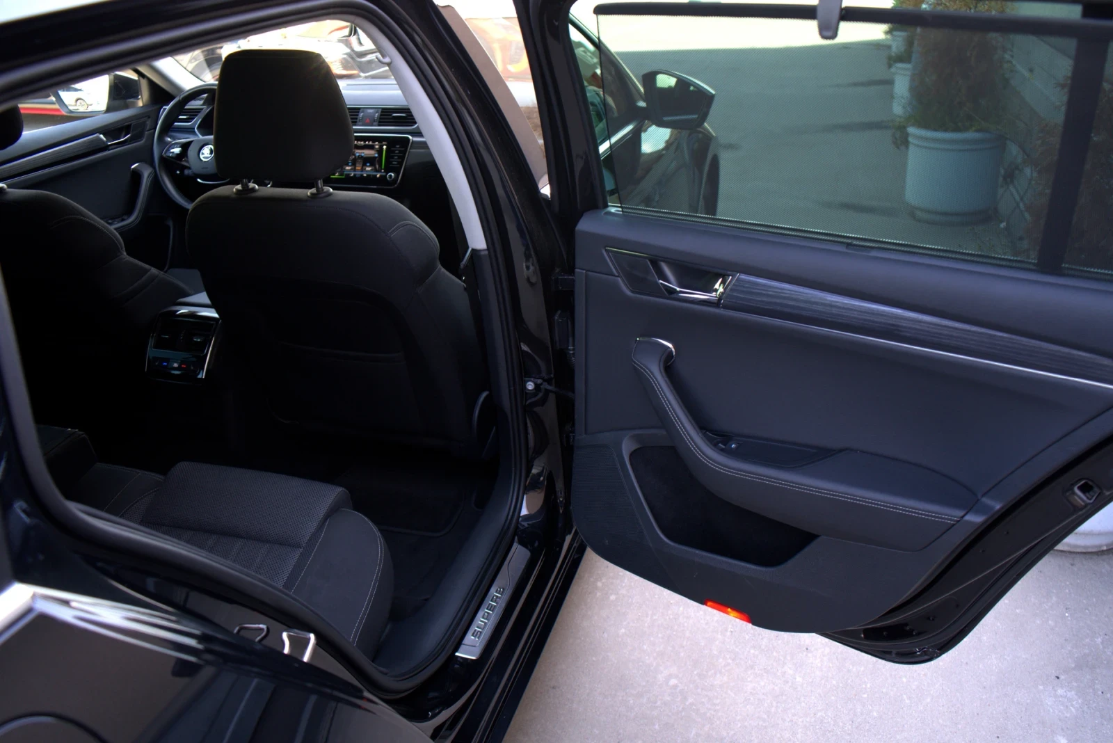Skoda Superb Škoda Superb Combi 2.0 TDI DSG 150hp | Mobile.bg � ����������� 6