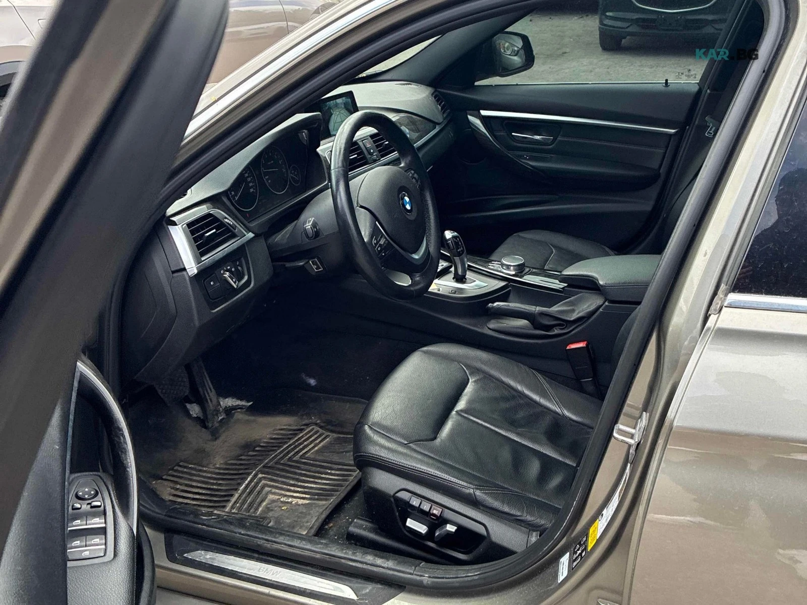 BMW 330 xDrive * АвтоКредит* (ЦЕНА ДО БГ), снимка 7 - Автомобили и джипове - 54732151