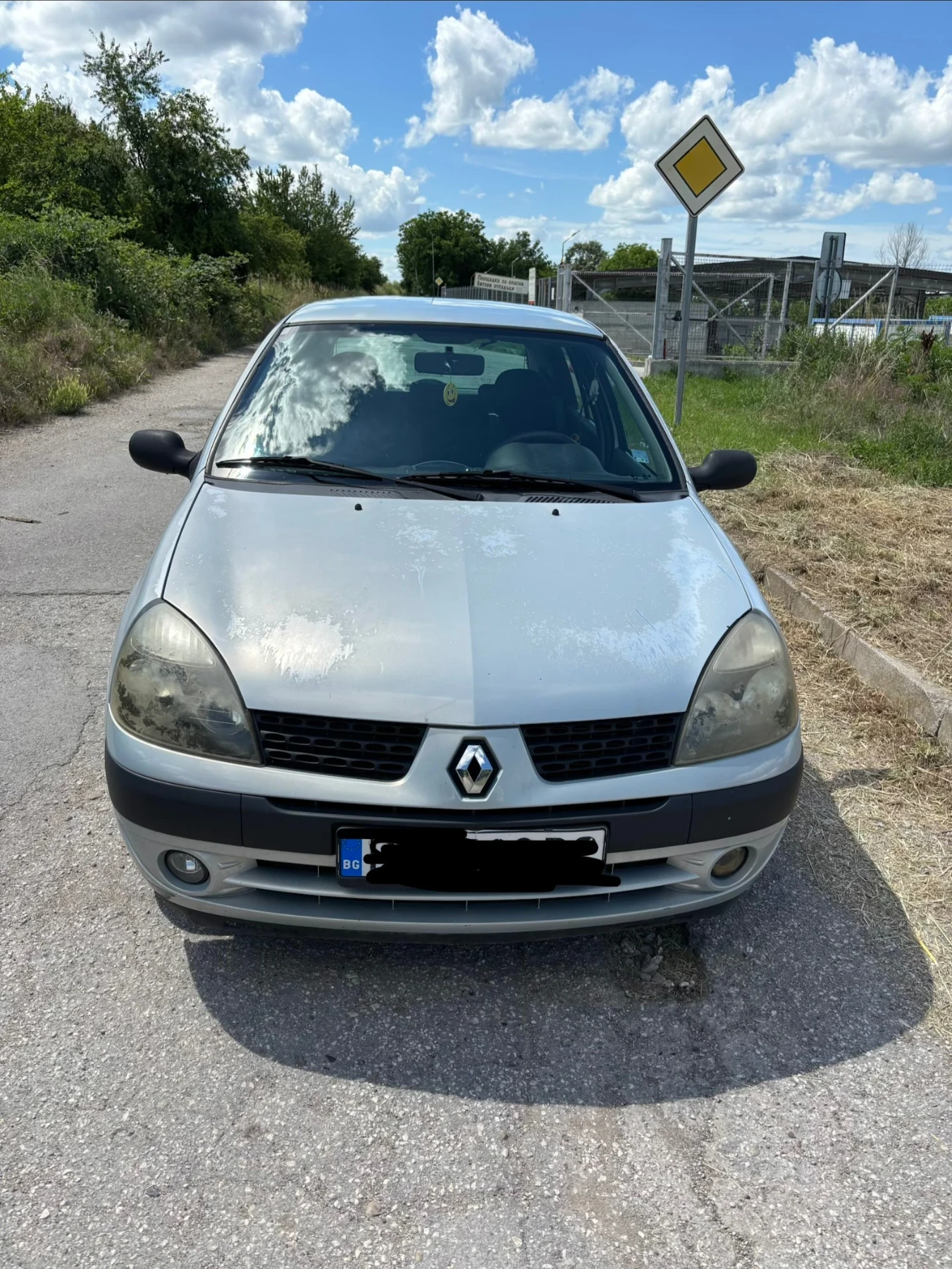 Renault Clio, снимка 4 - Автомобили и джипове - 54960313