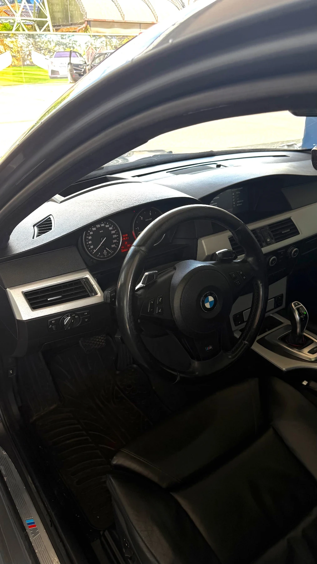 BMW 530 XD   SAT   ЧЕРНА НАПА КОЖА   ДИСТРОНИК и др., снимка 10 - Автомобили и джипове - 55036868