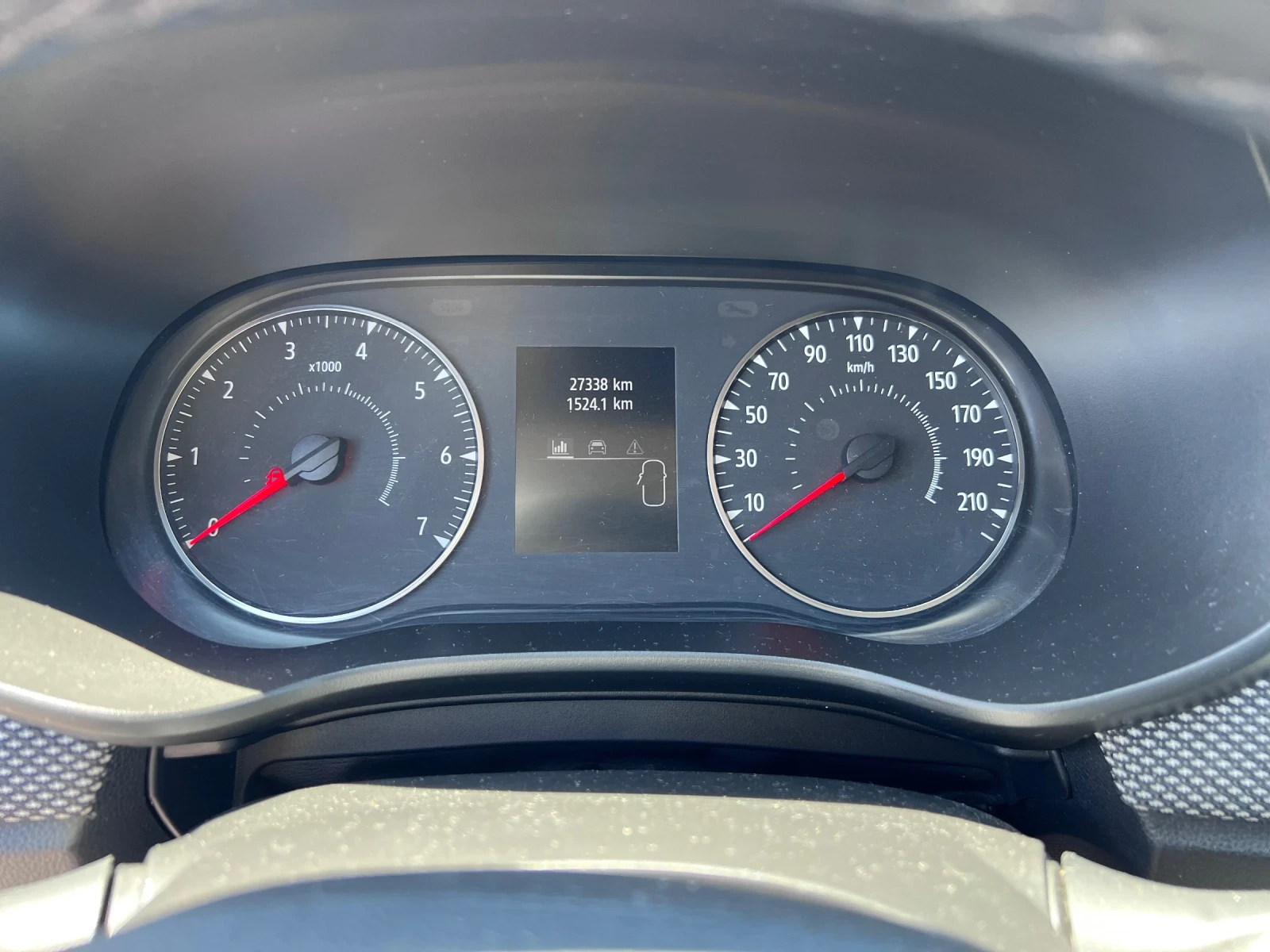 Dacia Logan 1.0i, снимка 7 - Автомобили и джипове - 55240467