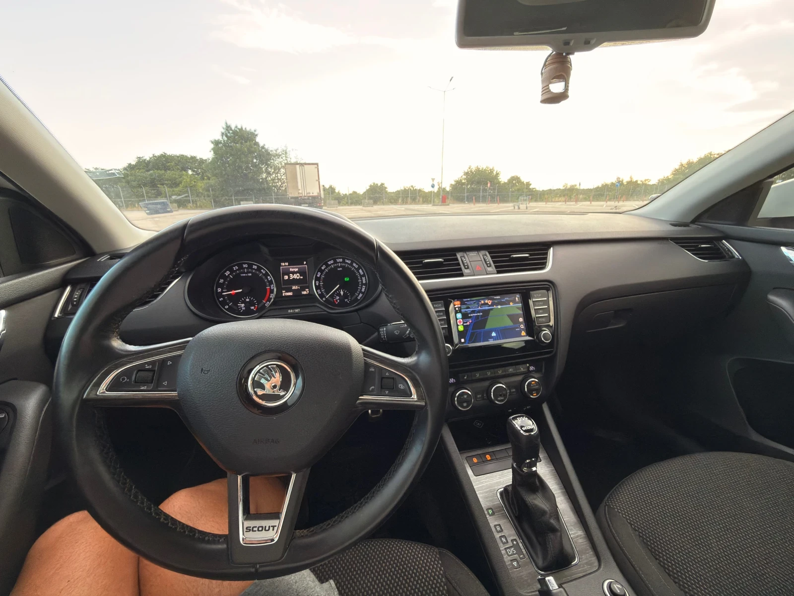 Skoda Octavia Scout , снимка 15 - Автомобили и джипове - 55371554