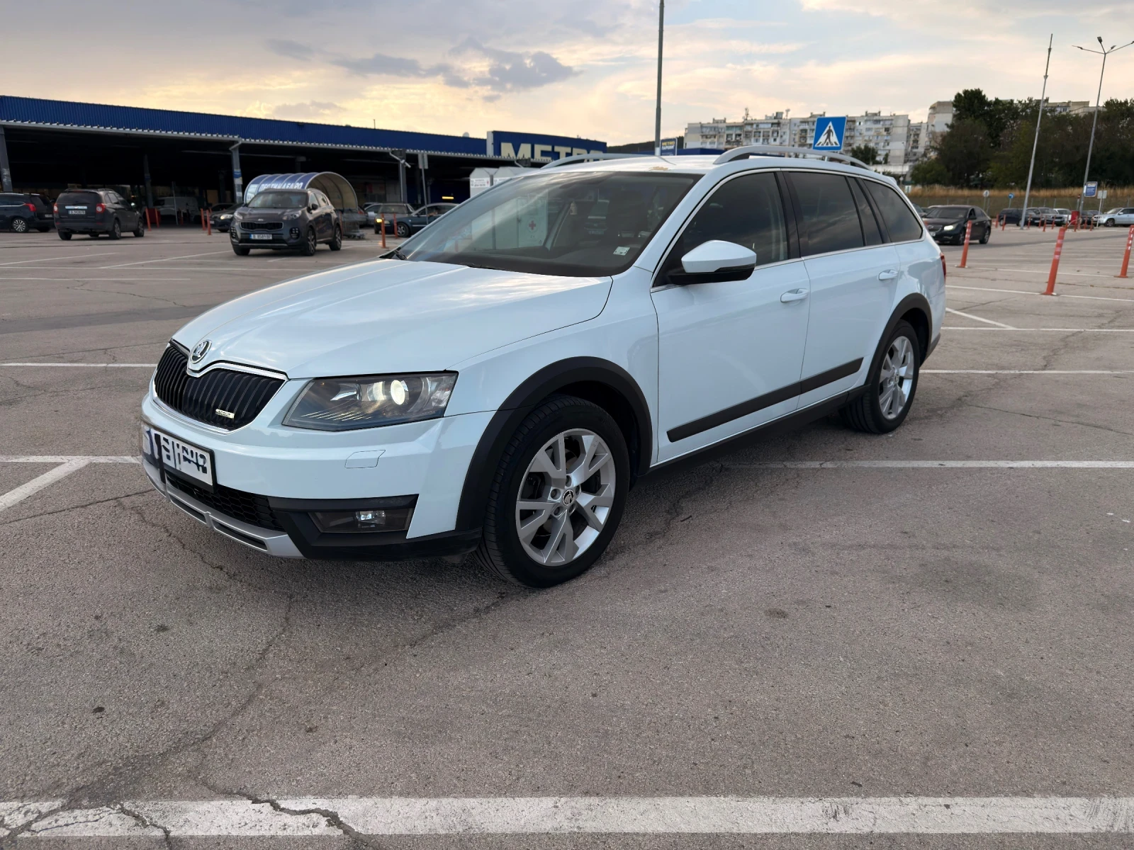 Skoda Octavia Scout , снимка 2 - Автомобили и джипове - 55371554
