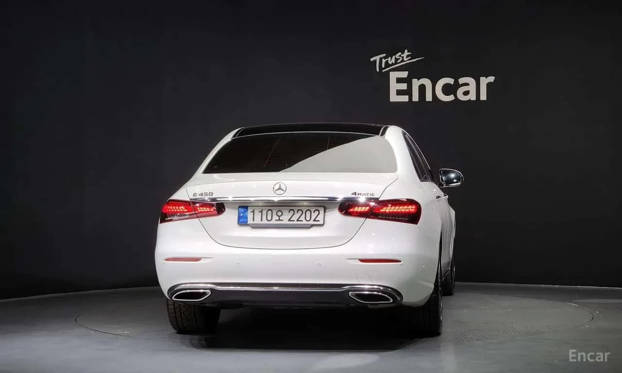 Mercedes-Benz E 450 4MATIC Exclusive/360/ПАНОРАМА/ДИСТРОНИК, снимка 4 - Автомобили и джипове - 55791916