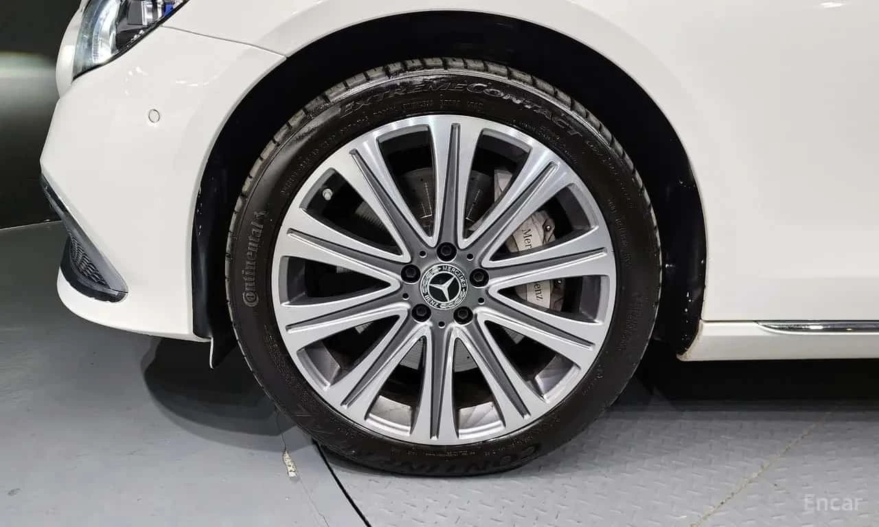 Mercedes-Benz E 450 4MATIC Exclusive/360/ПАНОРАМА/ДИСТРОНИК, снимка 5 - Автомобили и джипове - 55791916