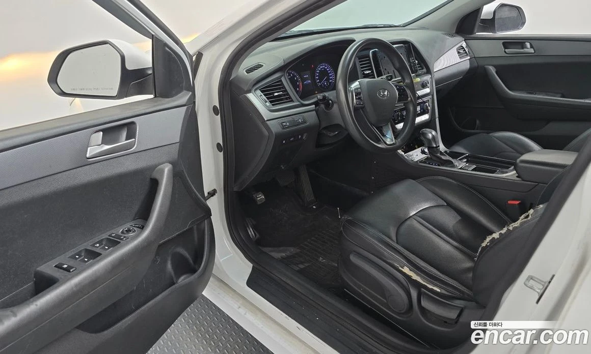 Hyundai Sonata 2.0 Style, снимка 10 - Автомобили и джипове - 55839986