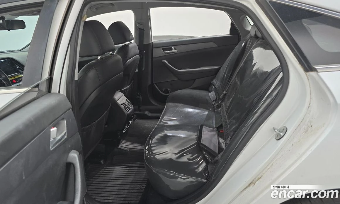 Hyundai Sonata 2.0 Style, снимка 11 - Автомобили и джипове - 55839986