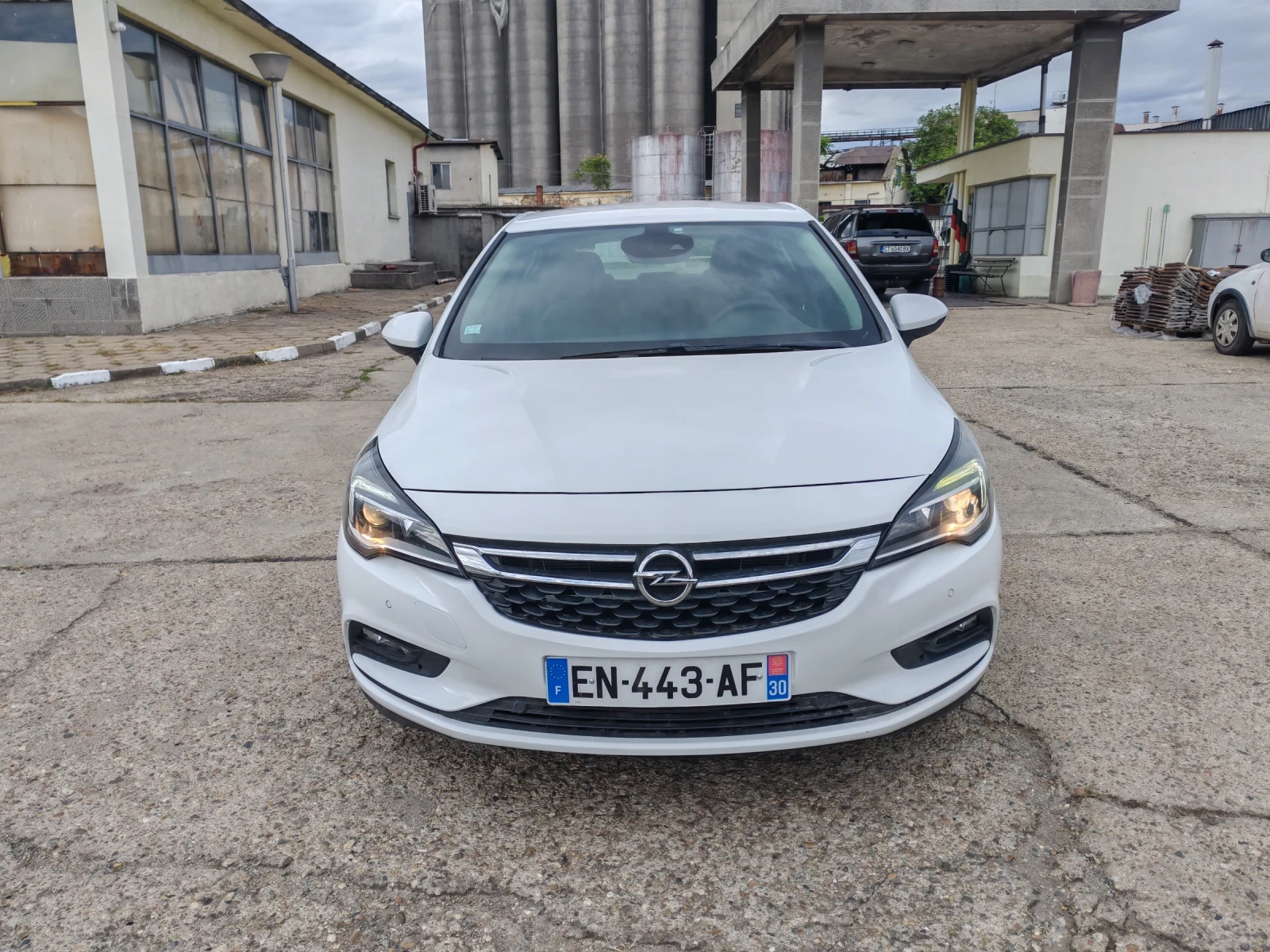 Opel Astra Спешно!, снимка 2 - Автомобили и джипове - 56183708