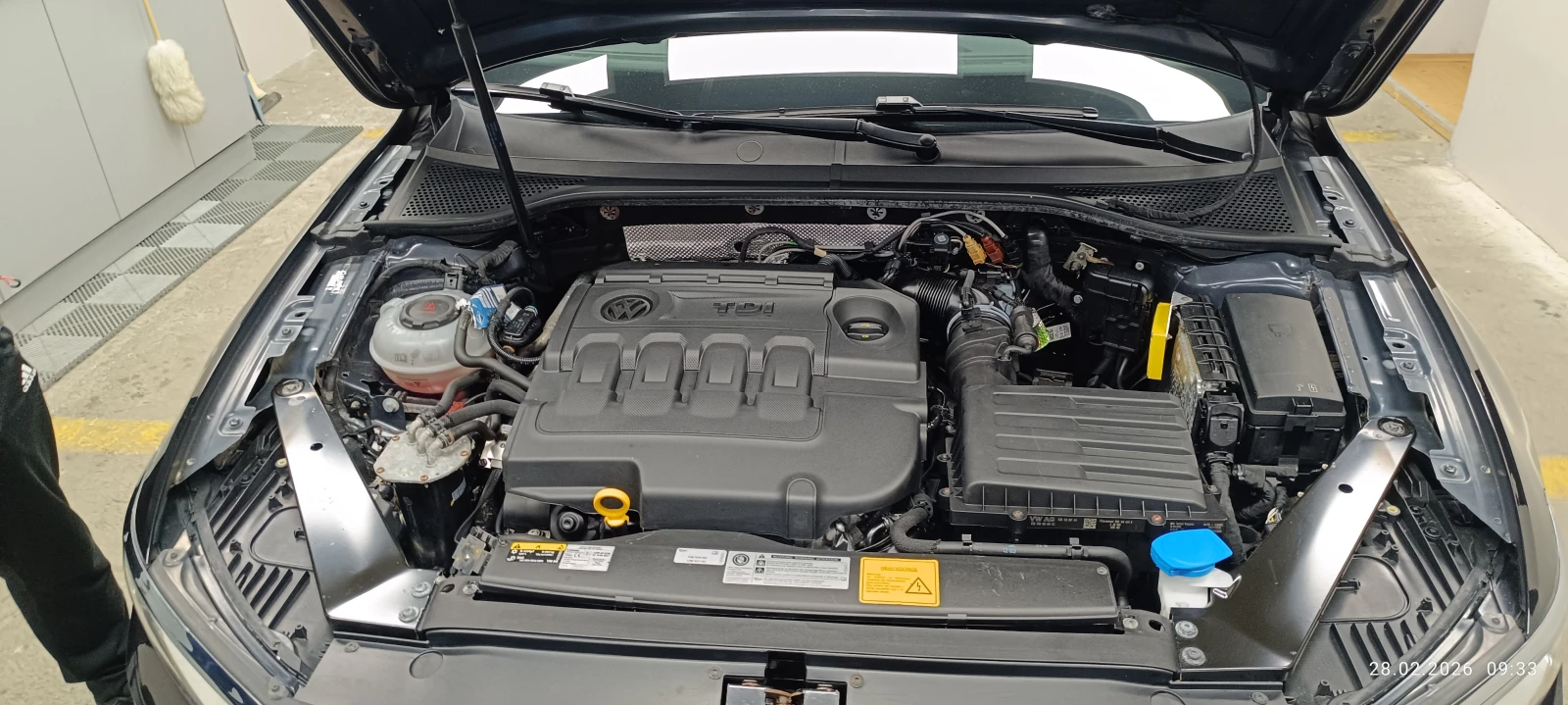 VW Passat 2.0 TDI, 190к.с., 4MOTION, DSG, снимка 10 - Автомобили и джипове - 56283170