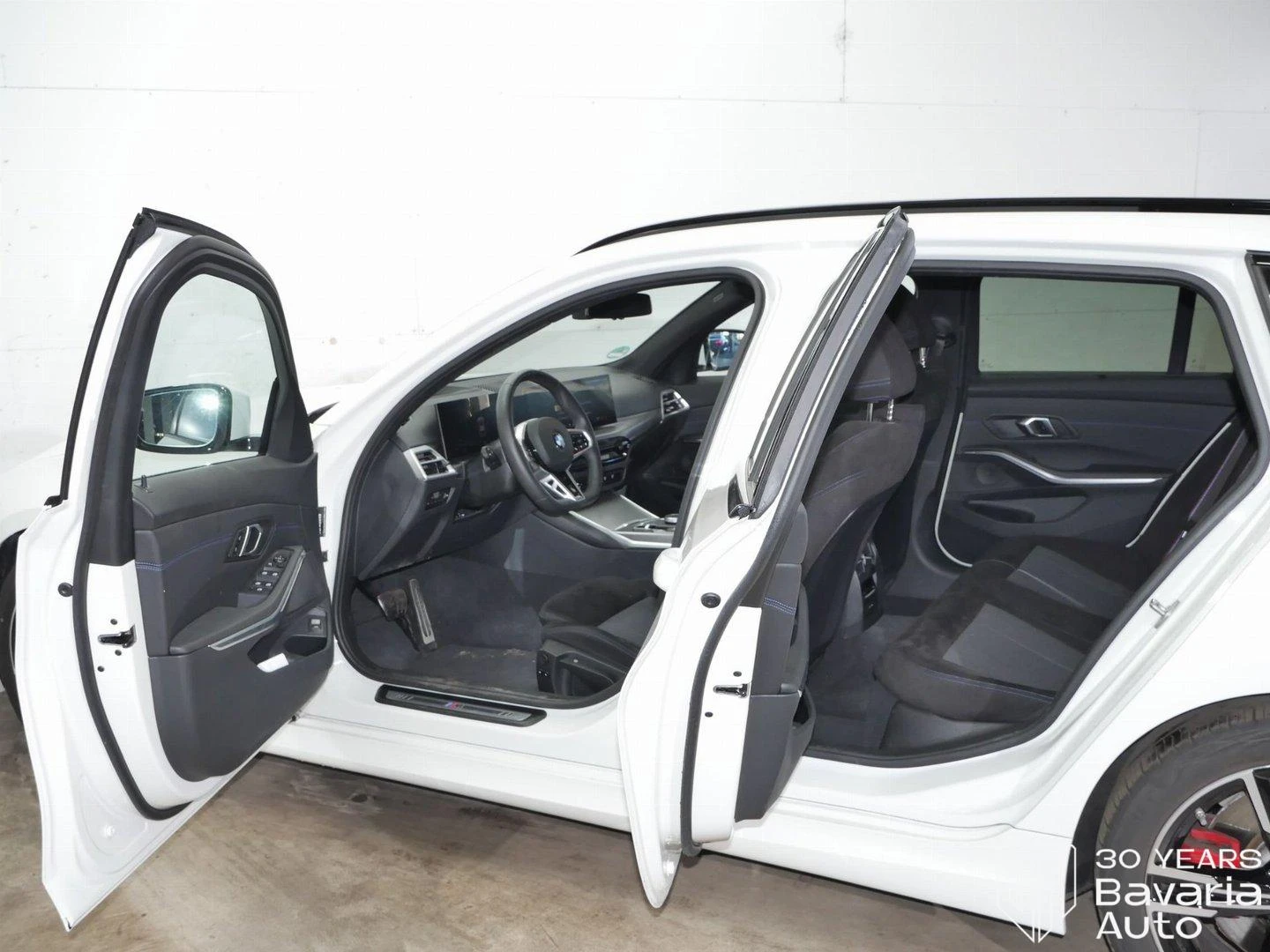 BMW 320 d Touring Sportautomatic, снимка 5 - Автомобили и джипове - 56302716
