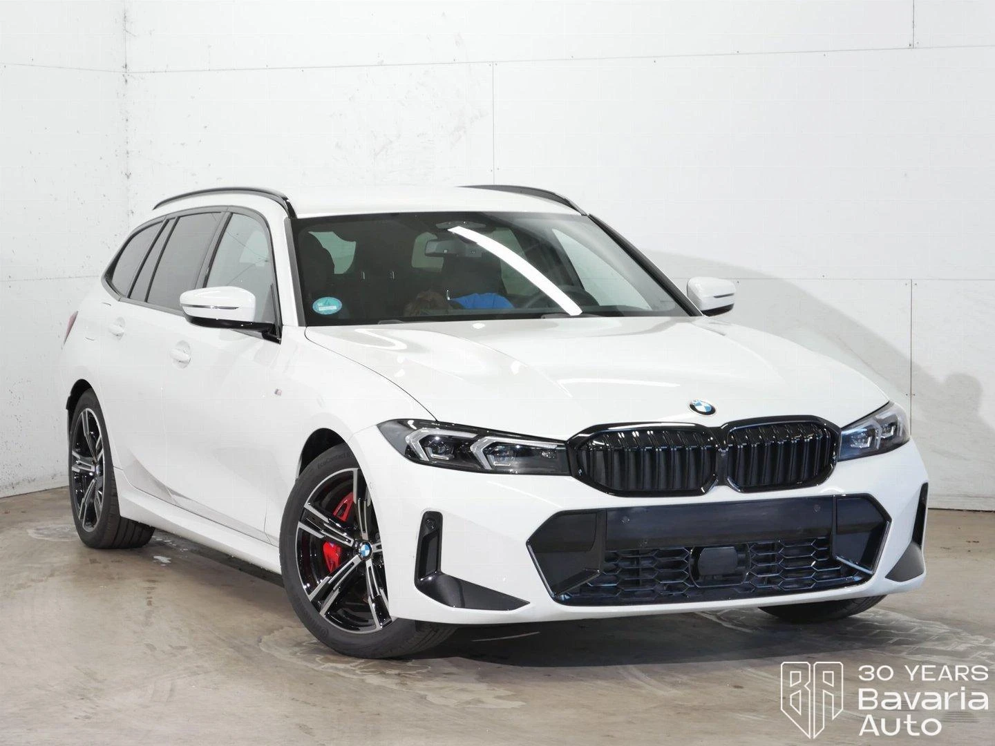 BMW 320 d Touring Sportautomatic, снимка 4 - Автомобили и джипове - 56302716