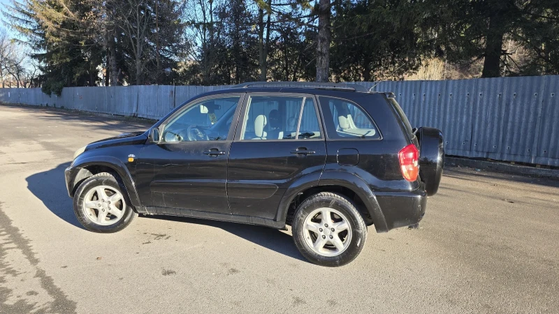 Toyota Rav4, снимка 2 - Автомобили и джипове - 48386732