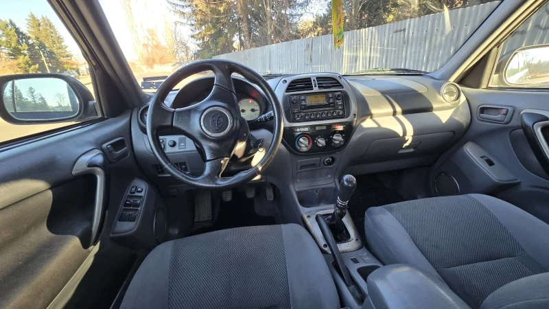 Toyota Rav4, снимка 7 - Автомобили и джипове - 48386732