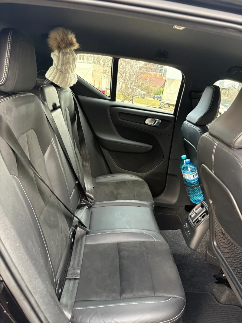 Volvo XC40, снимка 11 - Автомобили и джипове - 53475234
