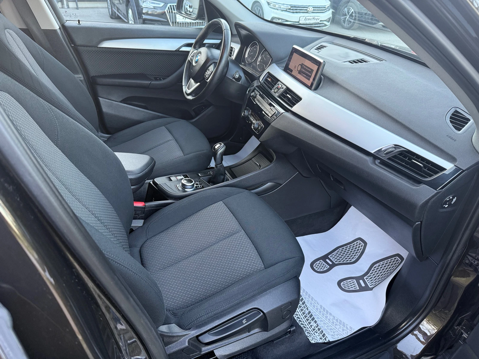 BMW X1 2.0 LED  - изображение 9