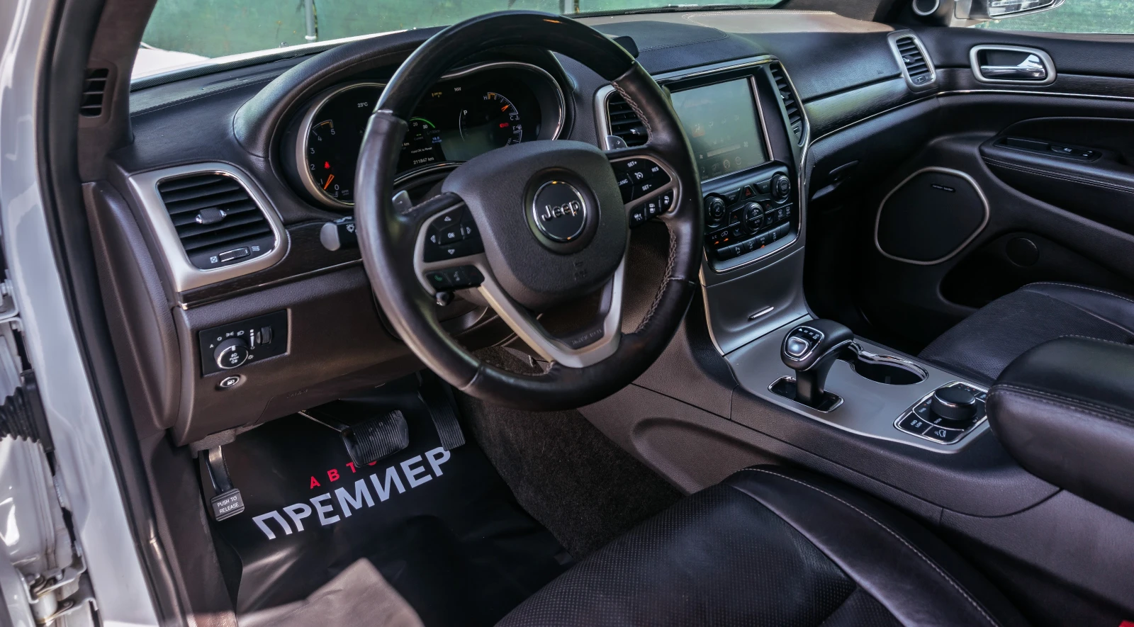 Jeep Grand cherokee 4x4-6М.ГАР.-РЕАЛНИ КМ.-КАТО НОВ! - изображение 7
