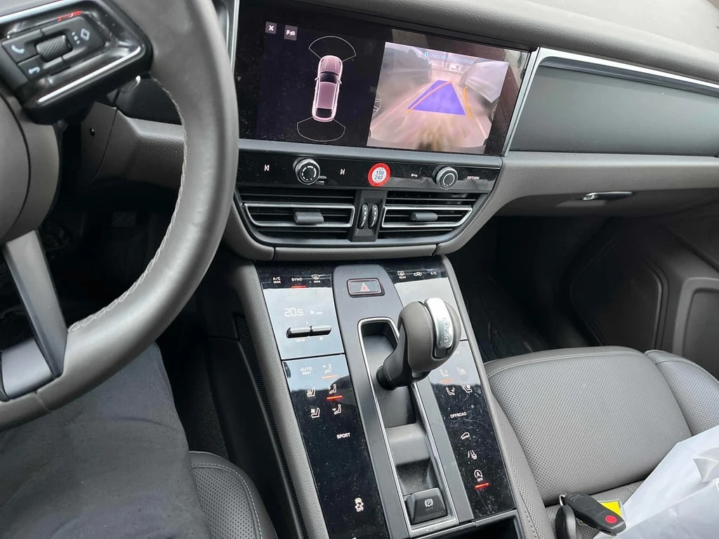 Porsche Macan * AWD * CARFAX * БЕЗ ПЪРВОНАЧАЛНА ВНОСКА - изображение 9