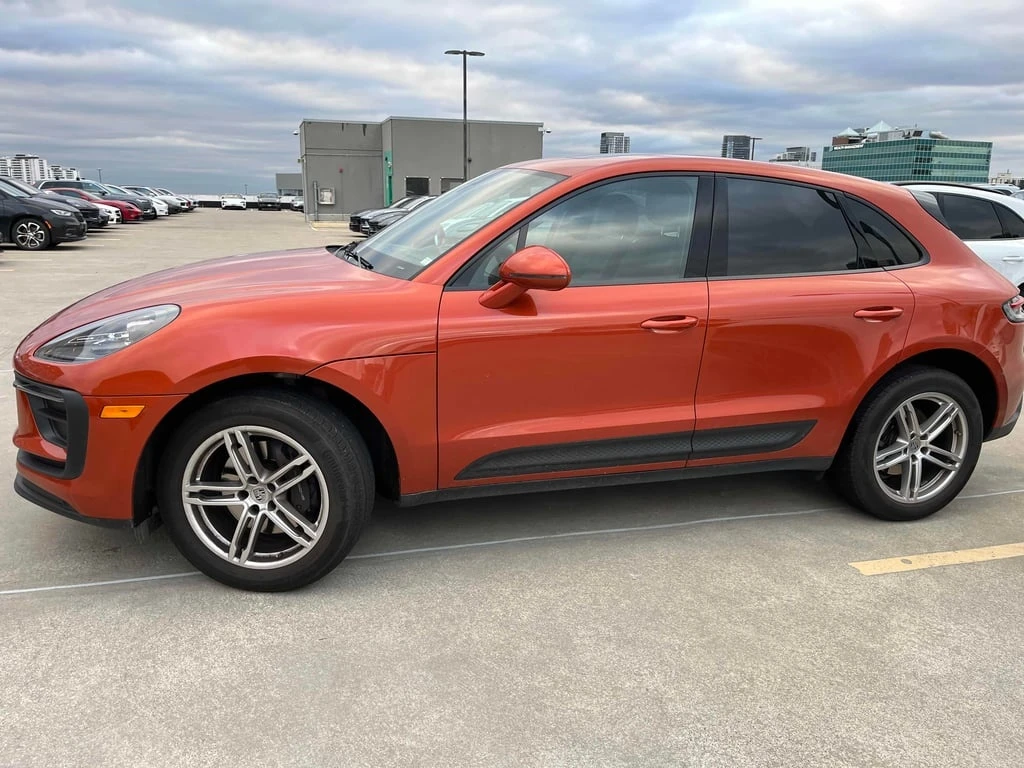 Porsche Macan * AWD * CARFAX * БЕЗ ПЪРВОНАЧАЛНА ВНОСКА - изображение 2