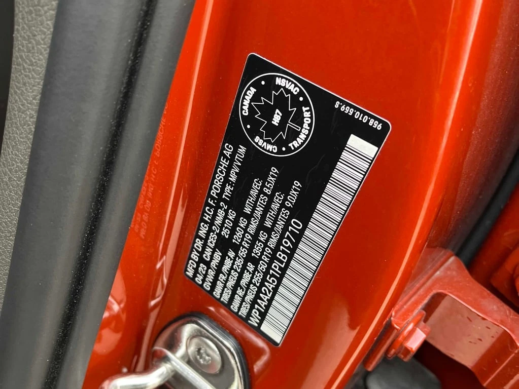 Porsche Macan * AWD * CARFAX * БЕЗ ПЪРВОНАЧАЛНА ВНОСКА - изображение 10