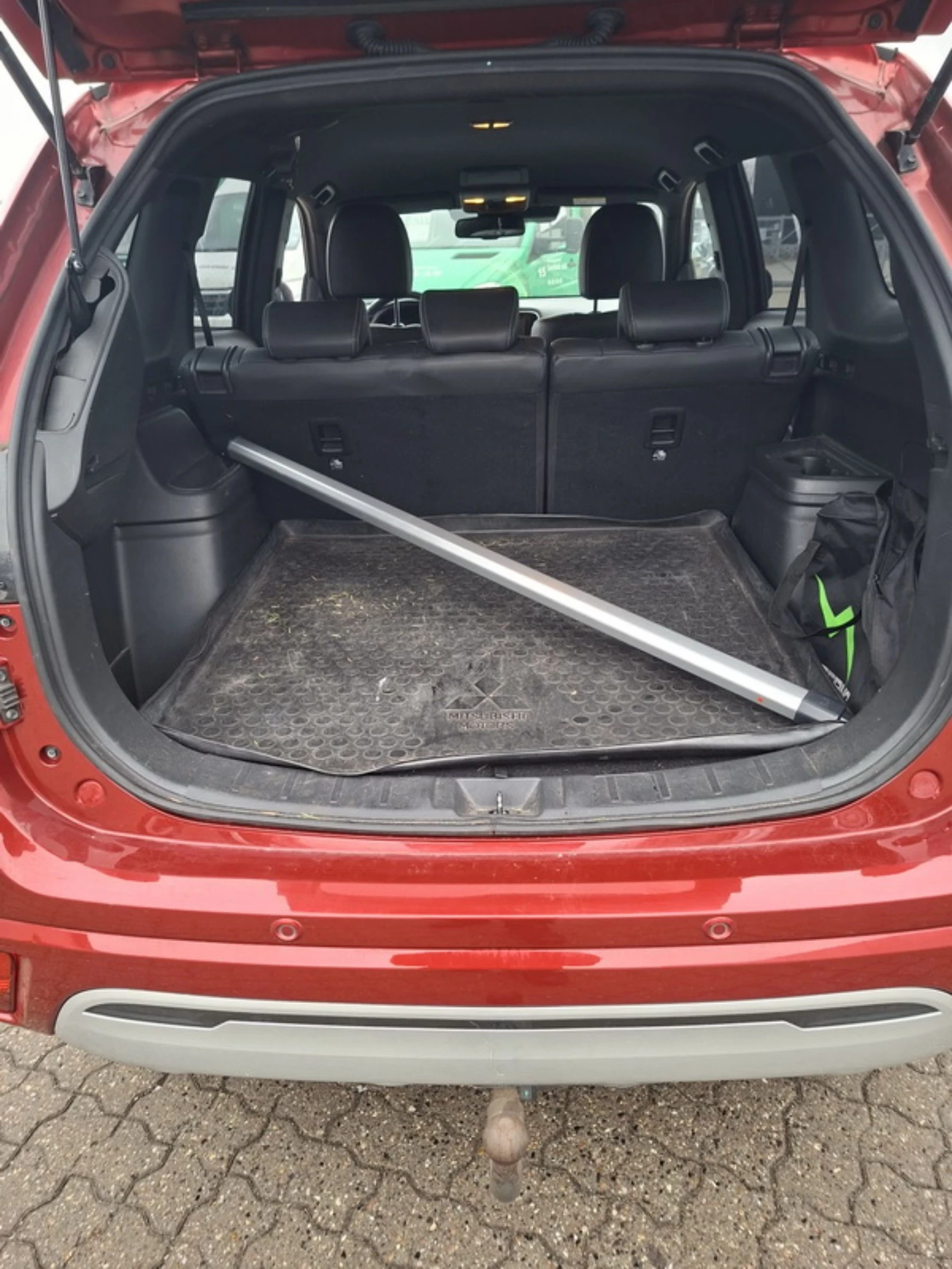 Mitsubishi Outlander Outlander Instyle | 4WD | 2.4 PHEV, снимка 10 - Автомобили и джипове - 53761273