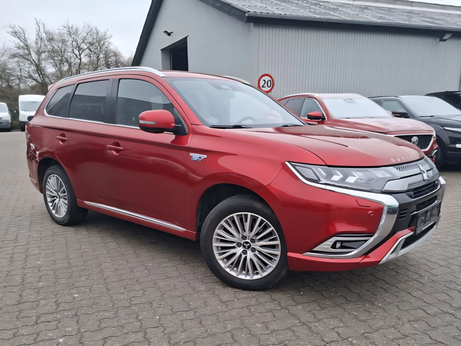 Mitsubishi Outlander Outlander Instyle | 4WD | 2.4 PHEV
