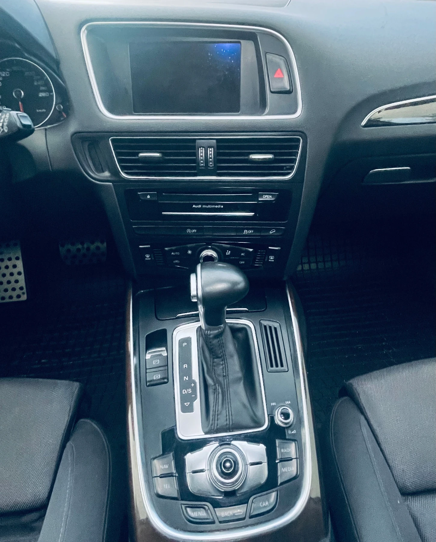 Audi Q5 3.0 TDI, снимка 14 - Автомобили и джипове - 54782985